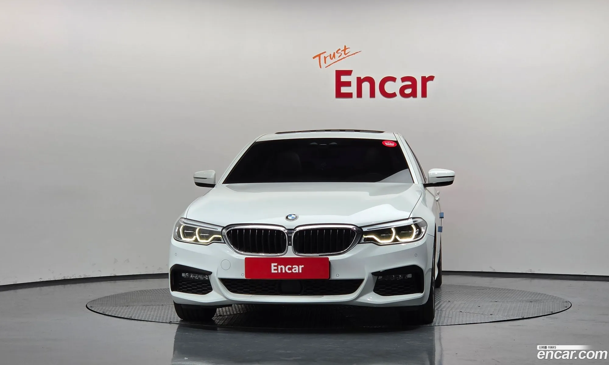 BMW 5 Series 2017 WBAJD310611616116 — 3