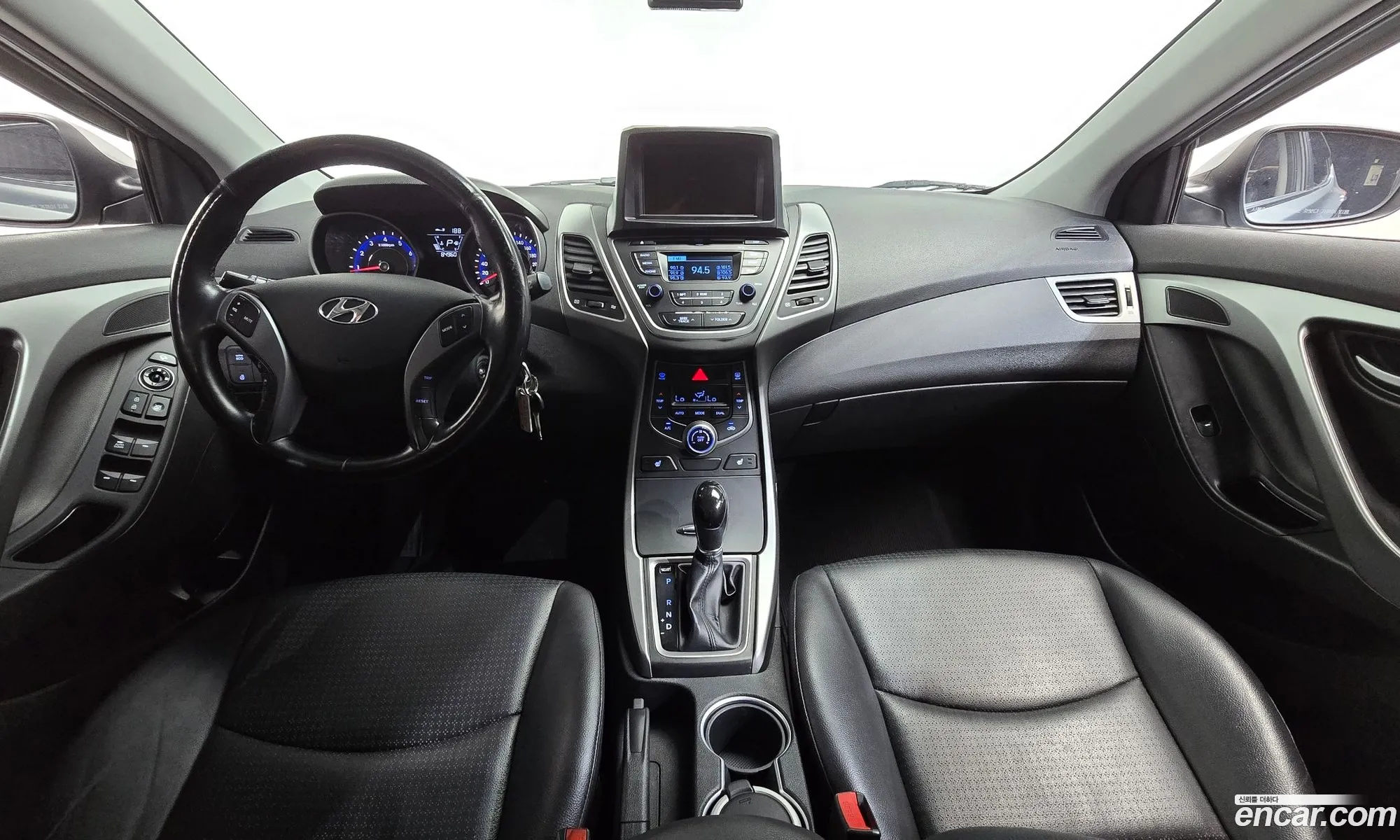 Hyundai Elantra 2015 — 4