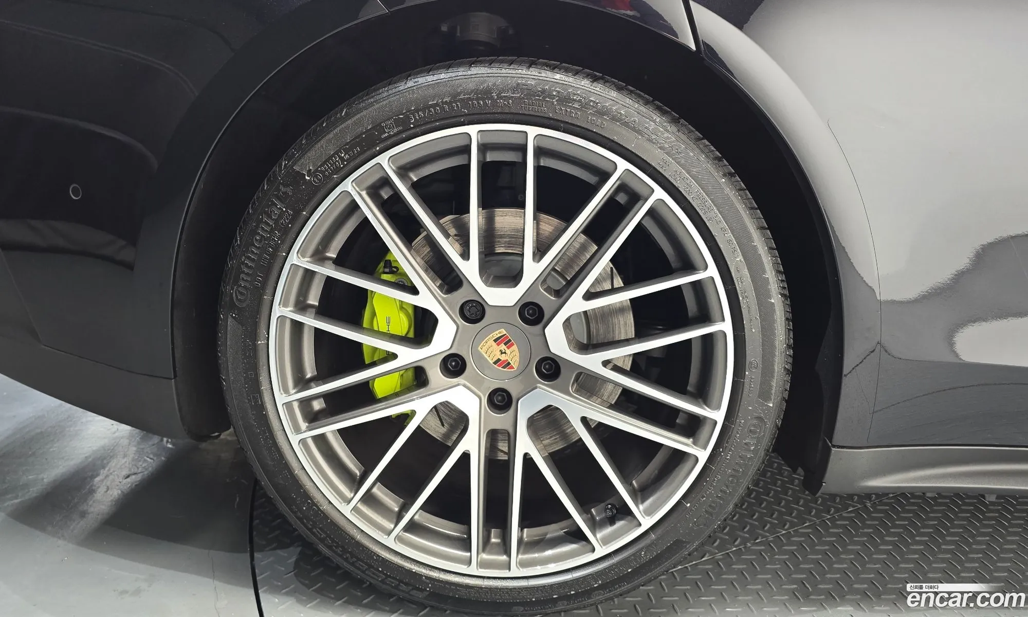 Porsche Panamera 2025 WP0AE2YA6SL045430 — 24