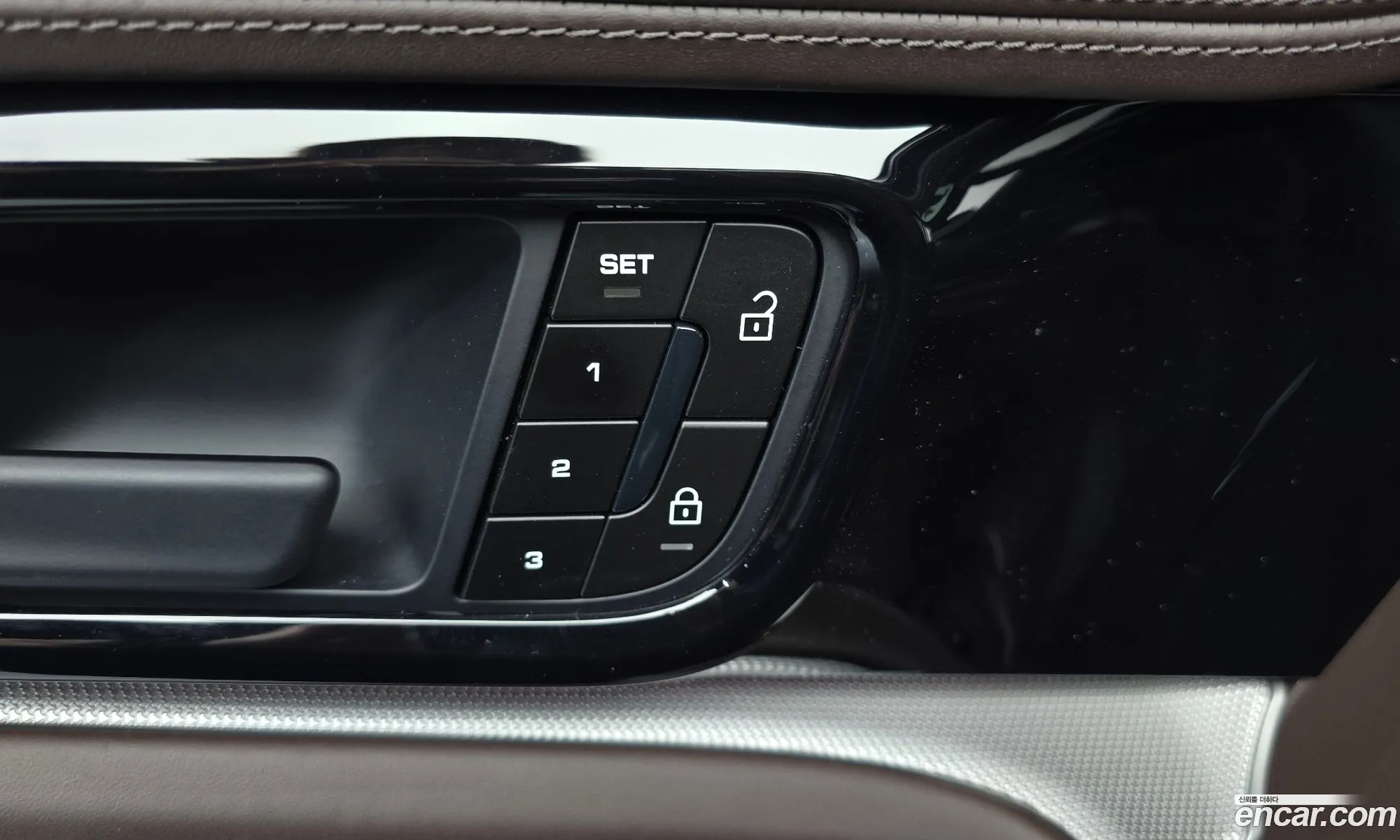 Porsche Panamera 2025 WP0AE2YA6SL045430 — 17