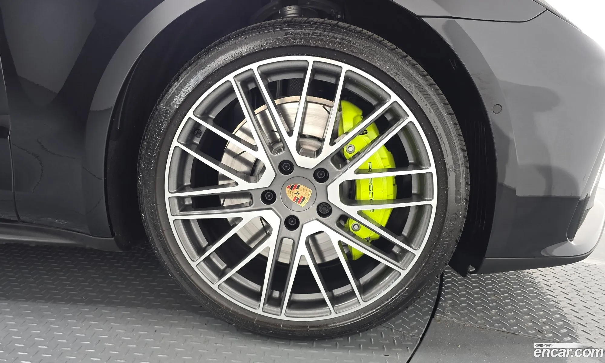 Porsche Panamera 2025 WP0AE2YA6SL045430 — 5