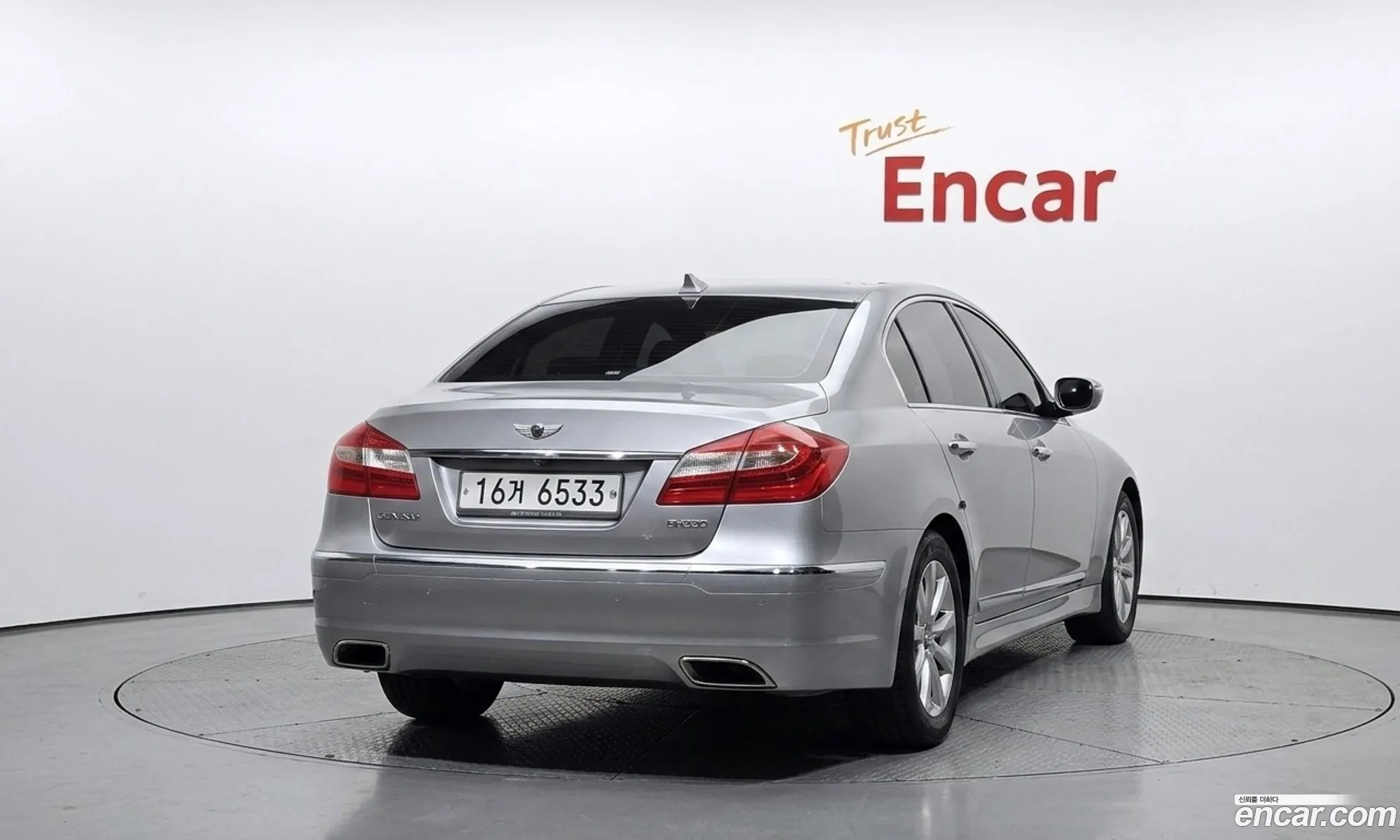 Hyundai Genesis 2011 — 4