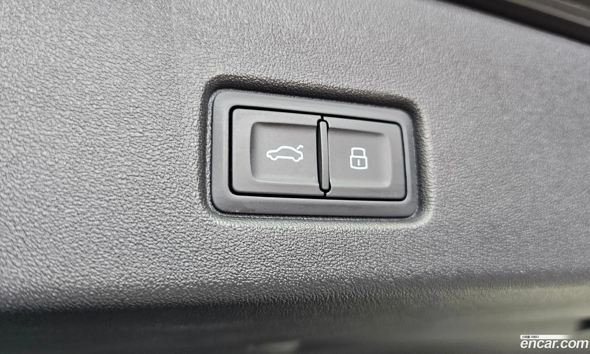 Audi Q4 e-tron 2022 — 3