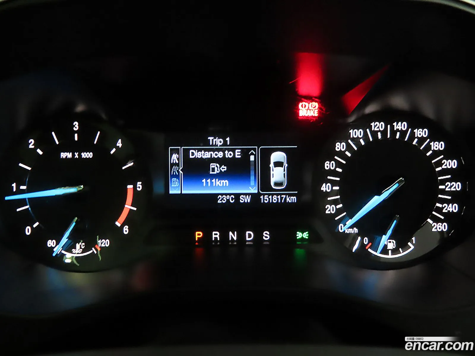 Ford Mondeo 2015 — 12
