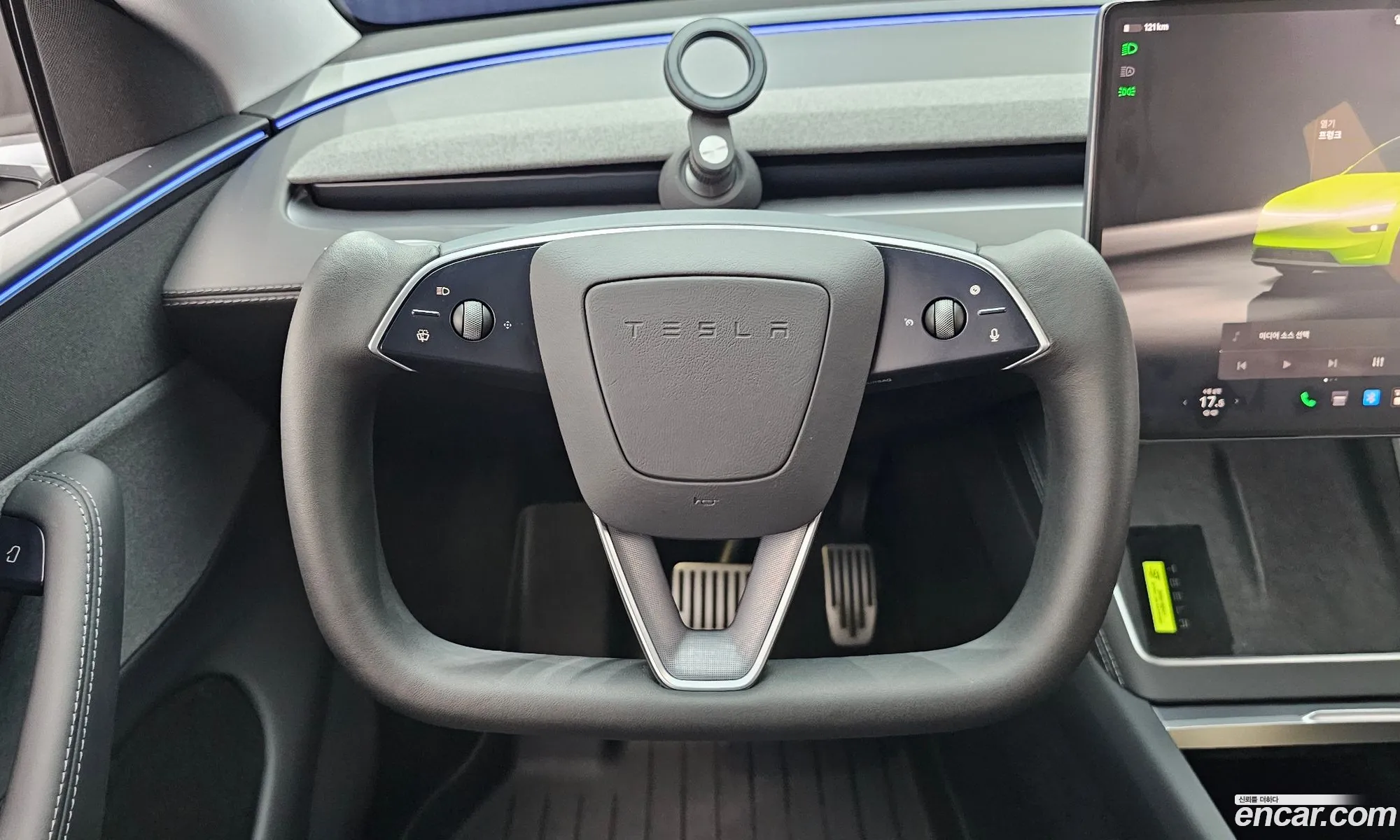 Tesla Model Y 2025 LRWYGCFJ1SC239751 — 20