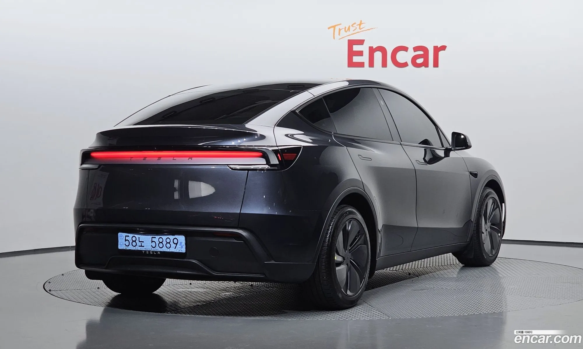 Tesla Model Y 2025 LRWYGCFJ1SC239751 — 23