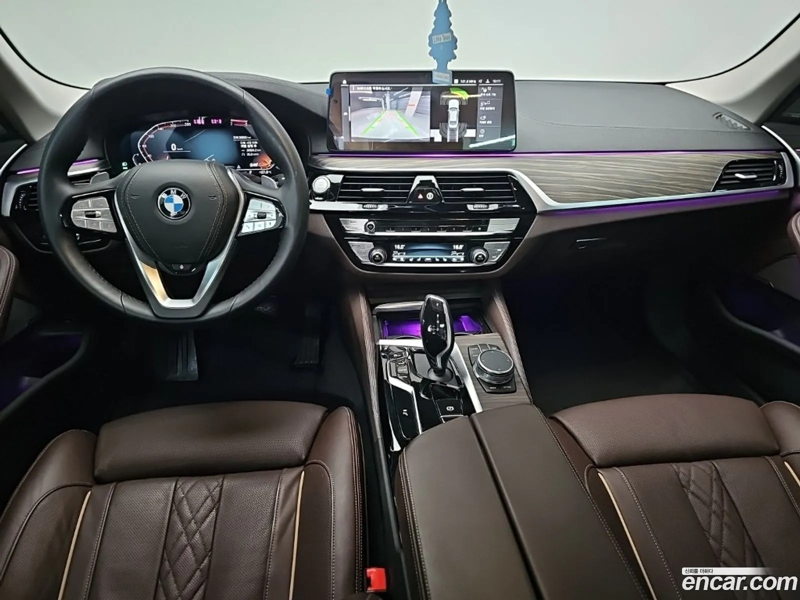 BMW 5 Series 2022 — 17
