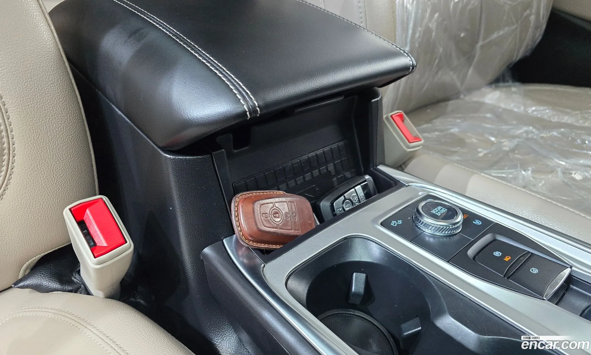 Ford Explorer 6th Gen 2022 1FMSK8FH1NGB07342 — 29
