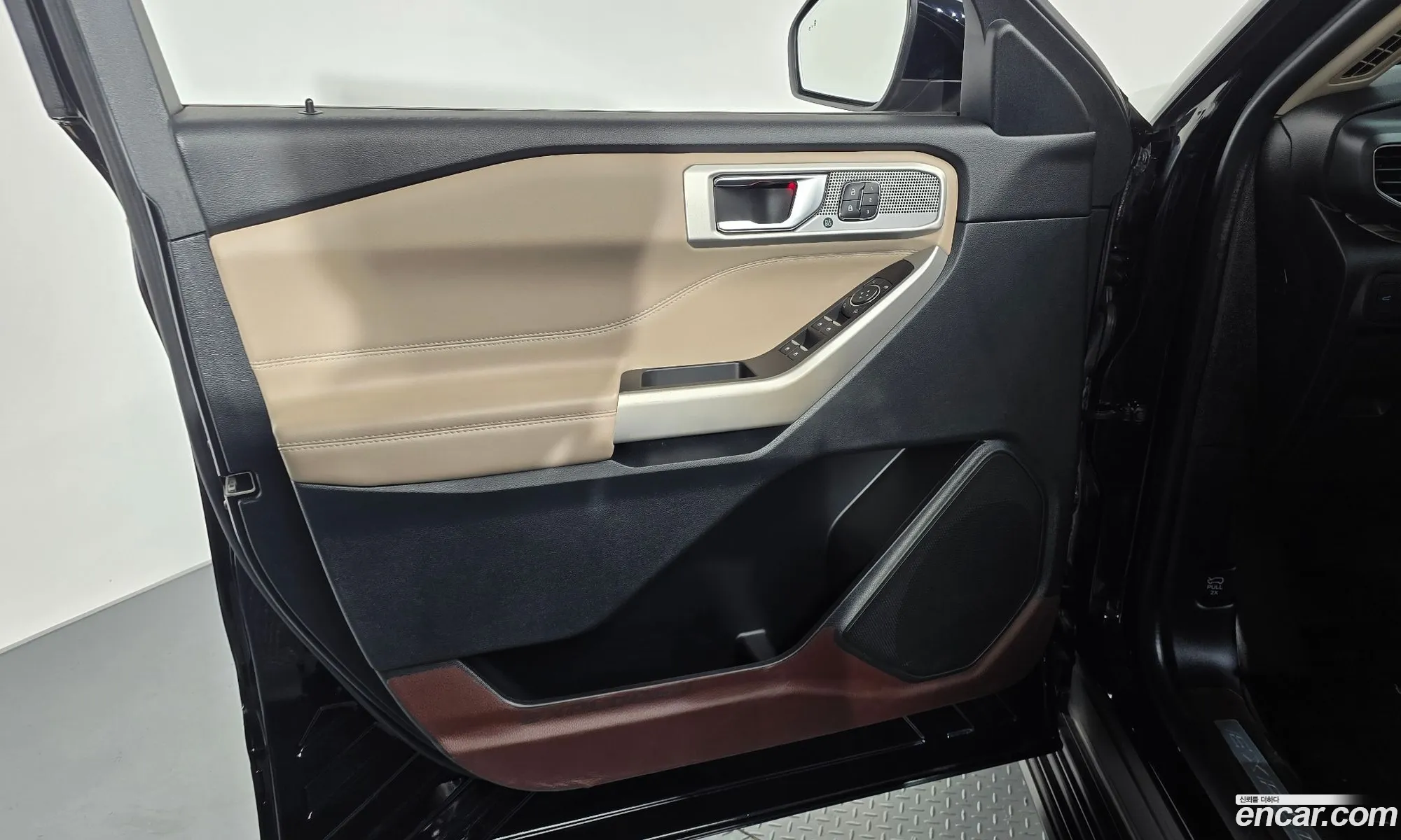 Ford Explorer 6th Gen 2022 1FMSK8FH1NGB07342 — 24