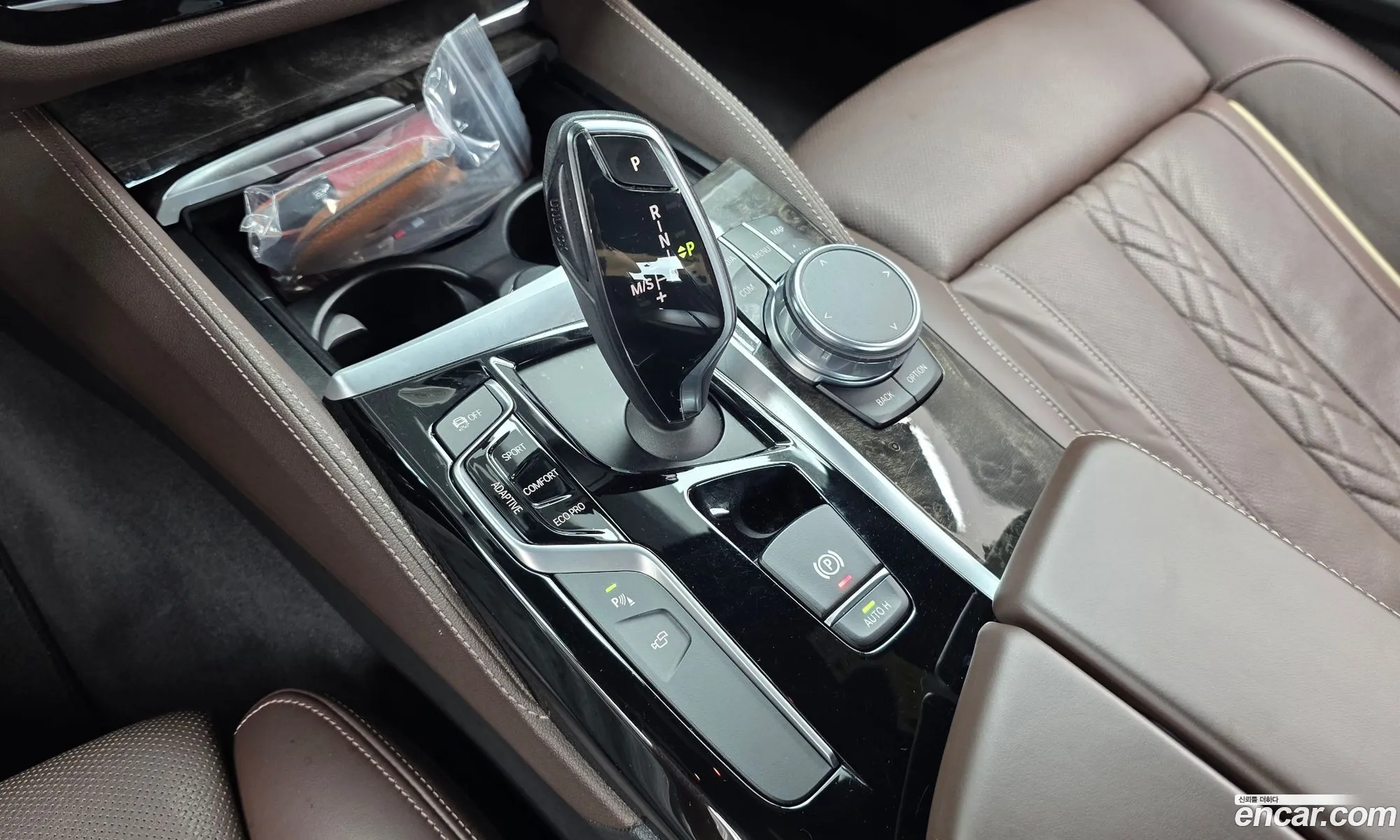 BMW 5 Series 2018 WBAJB5103JB195038 — 19