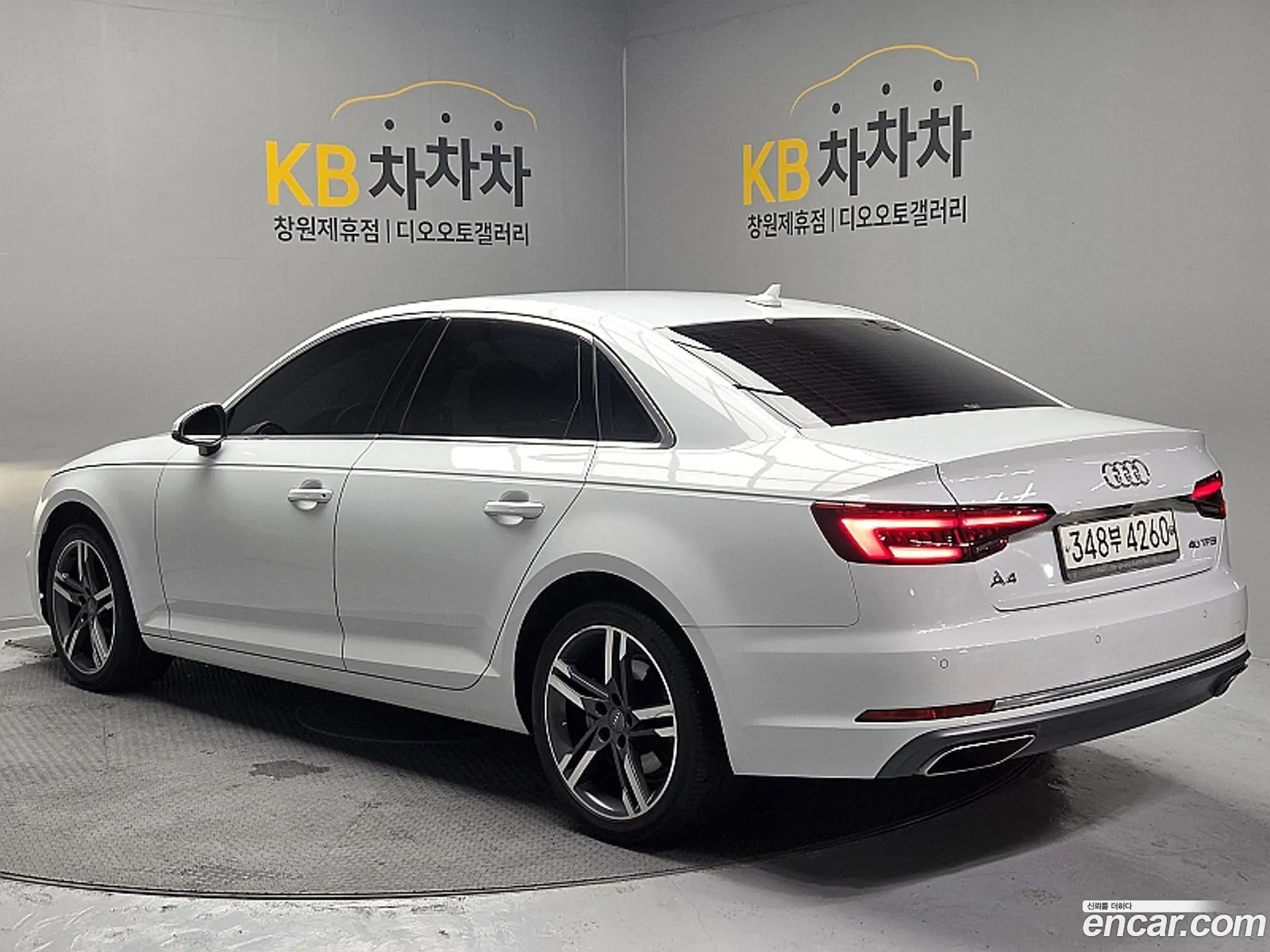 Audi A4 2019 — 8