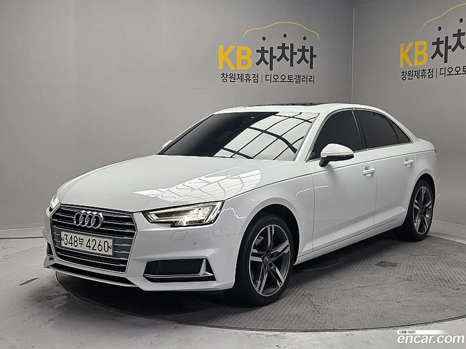 Audi A4 2019 — 18