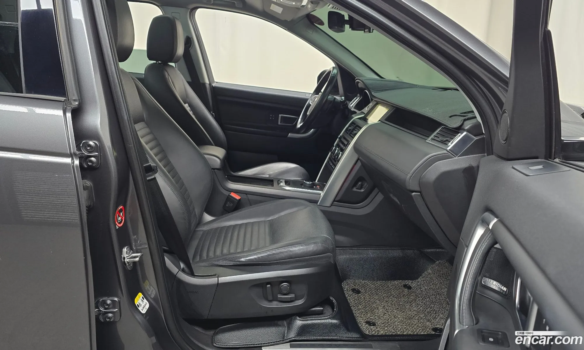 Land Rover Discovery Sport 2017 — 29