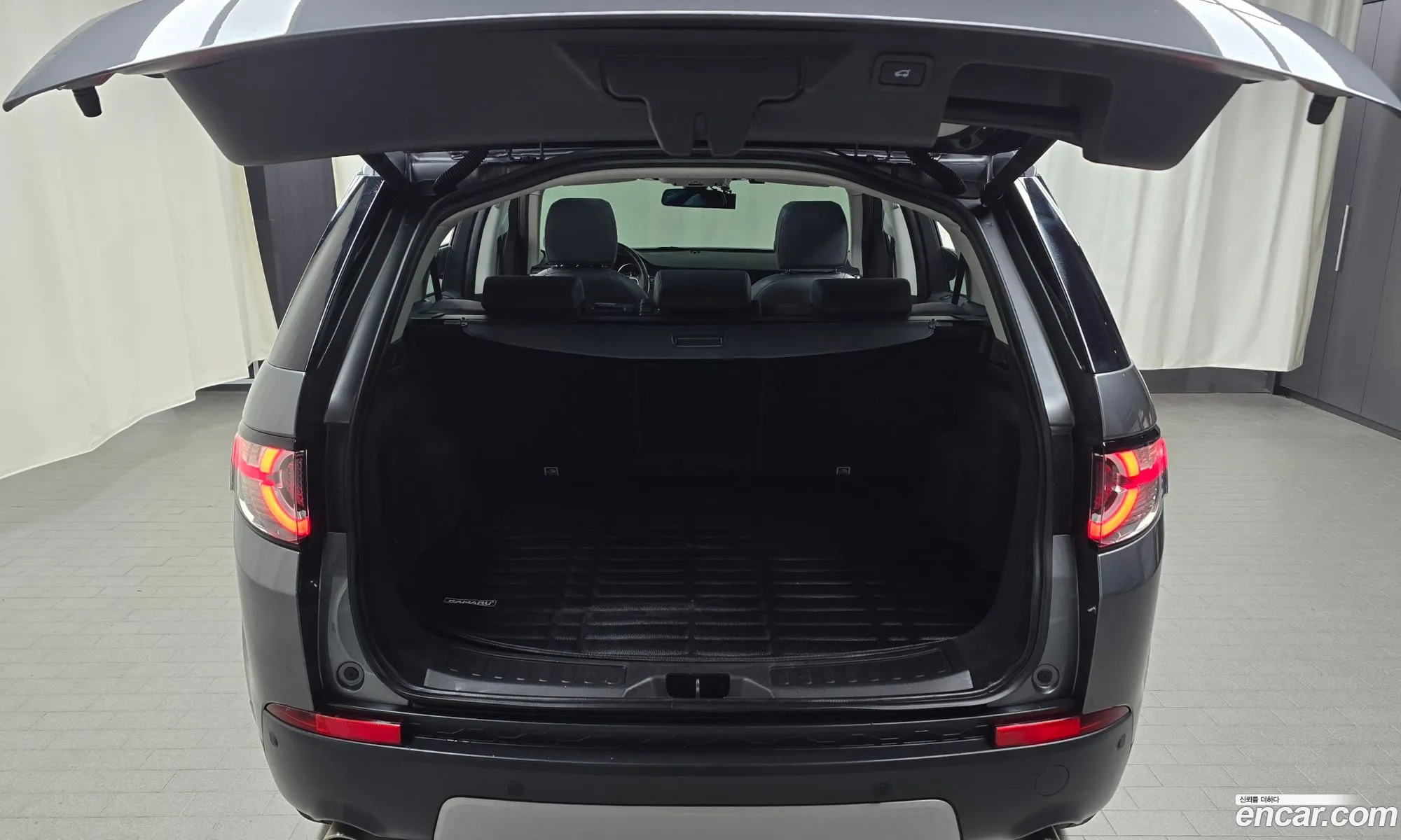 Land Rover Discovery Sport 2017 — 23
