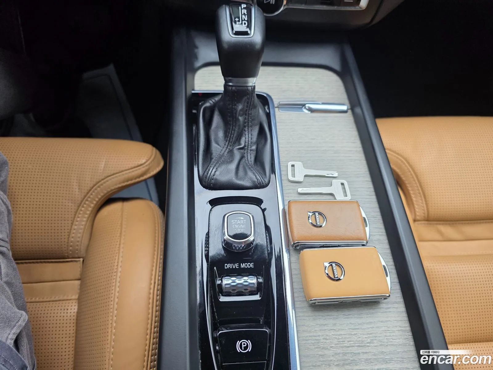 Volvo XC60 2020 — 20