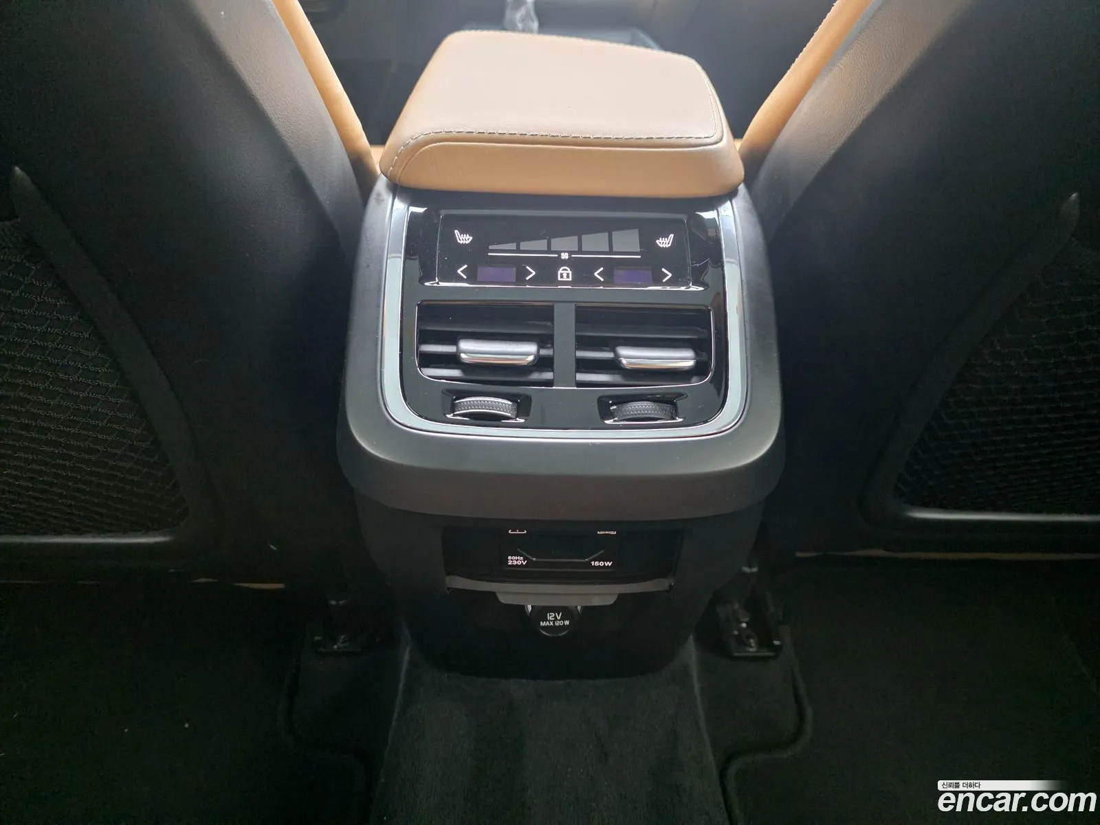 Volvo XC60 2020 — 12