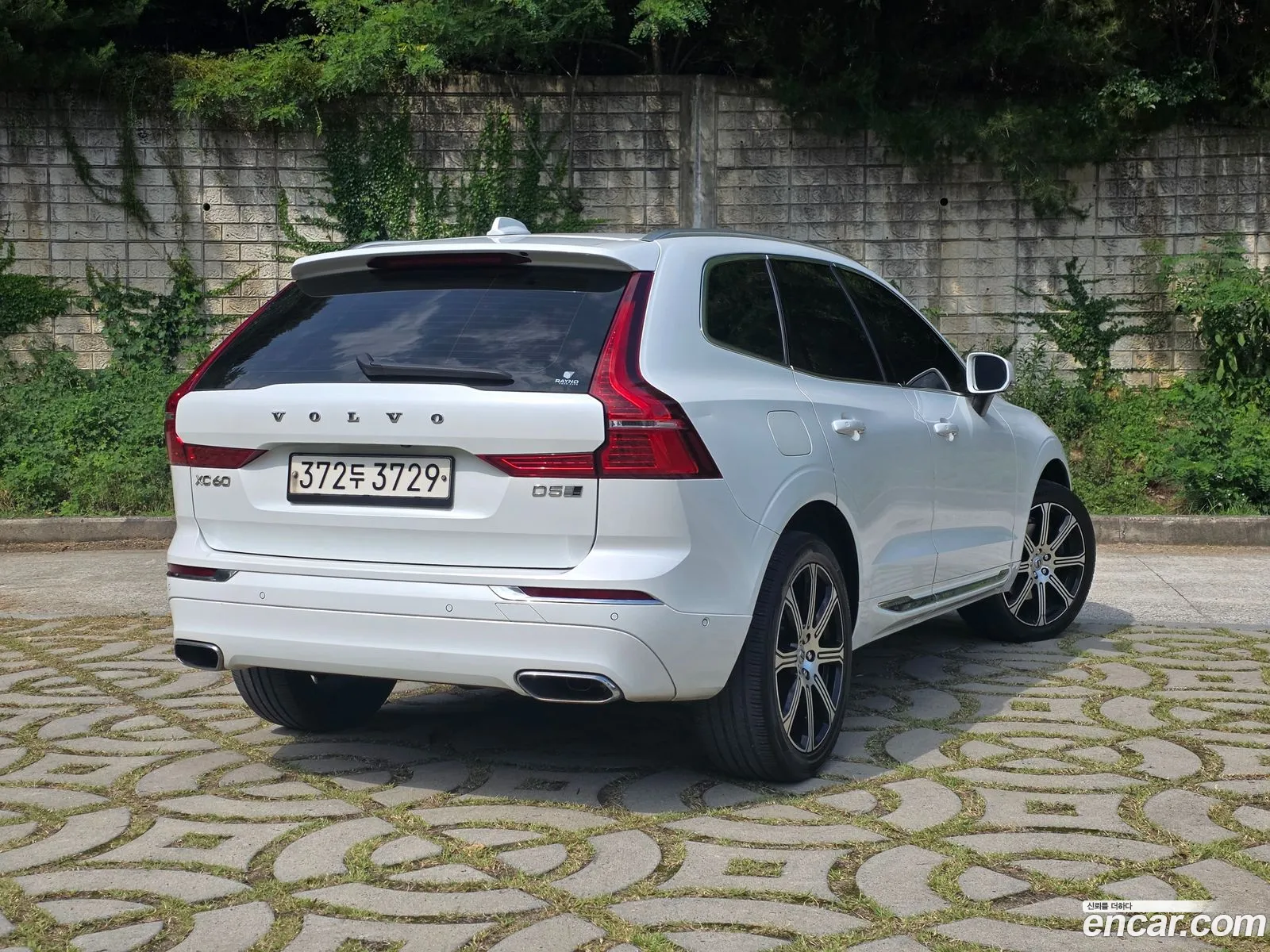 Volvo XC60 2020 — 10