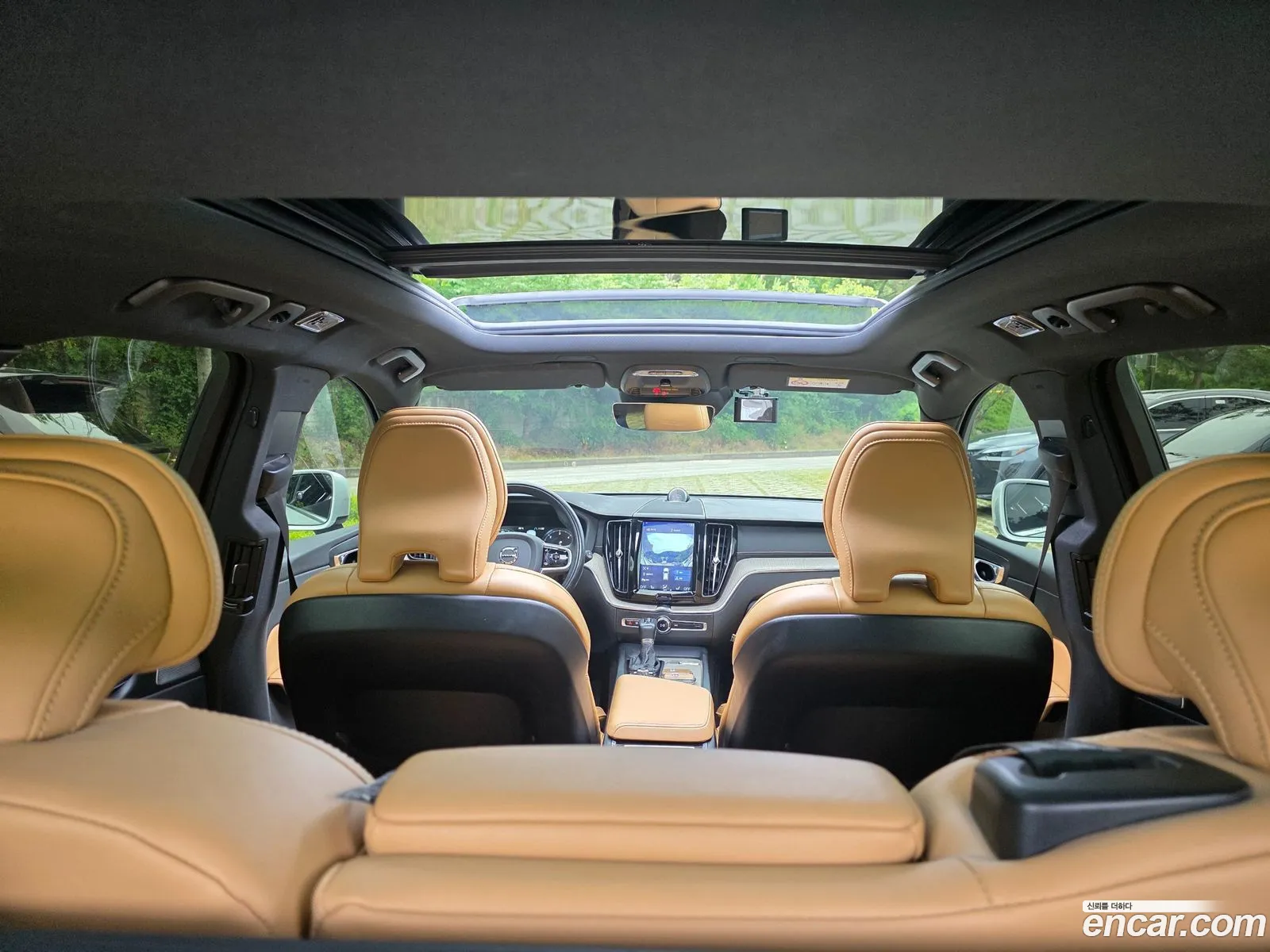 Volvo XC60 2020 — 19