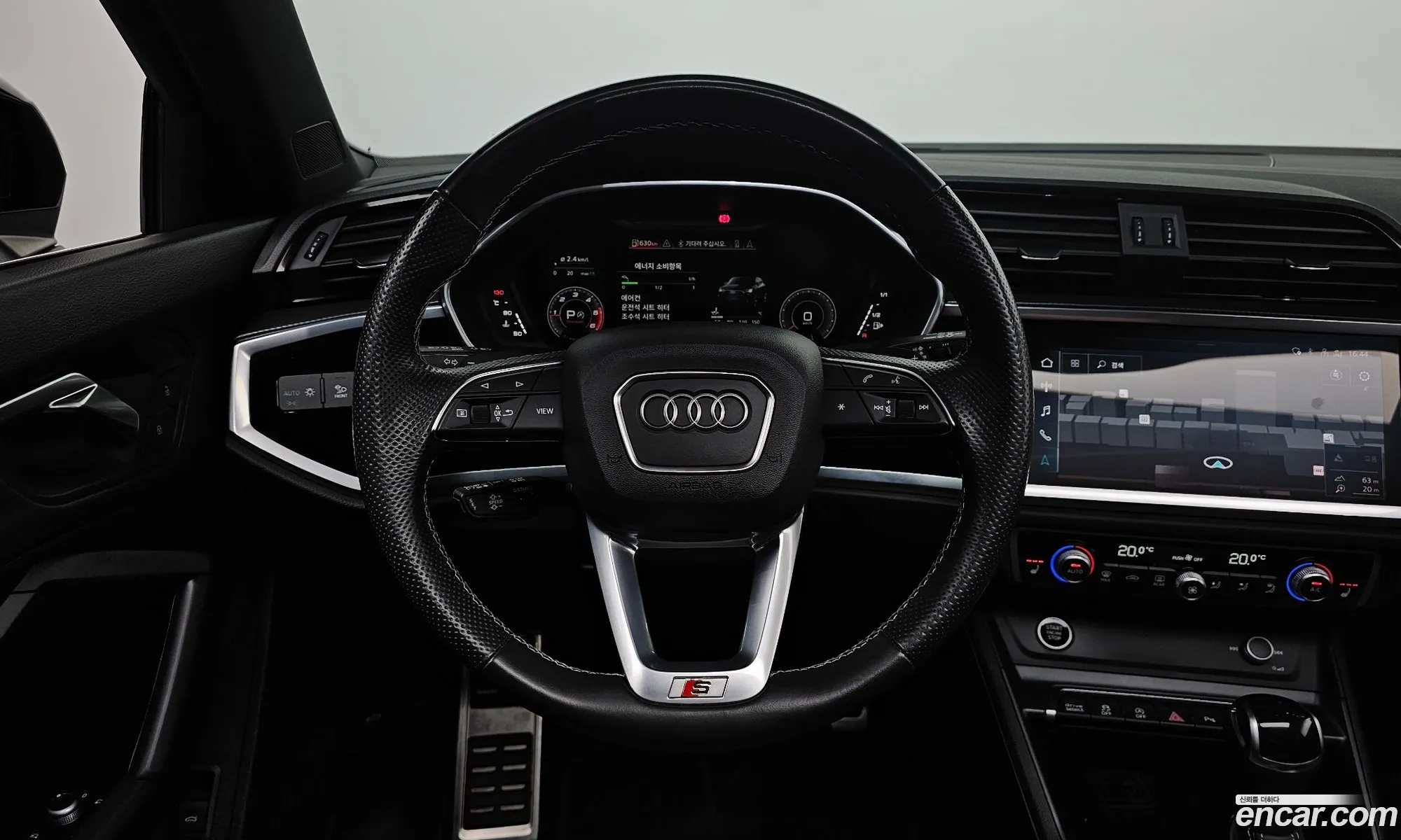Audi Q3 2022 WAUZZZF30P1005221 — 30