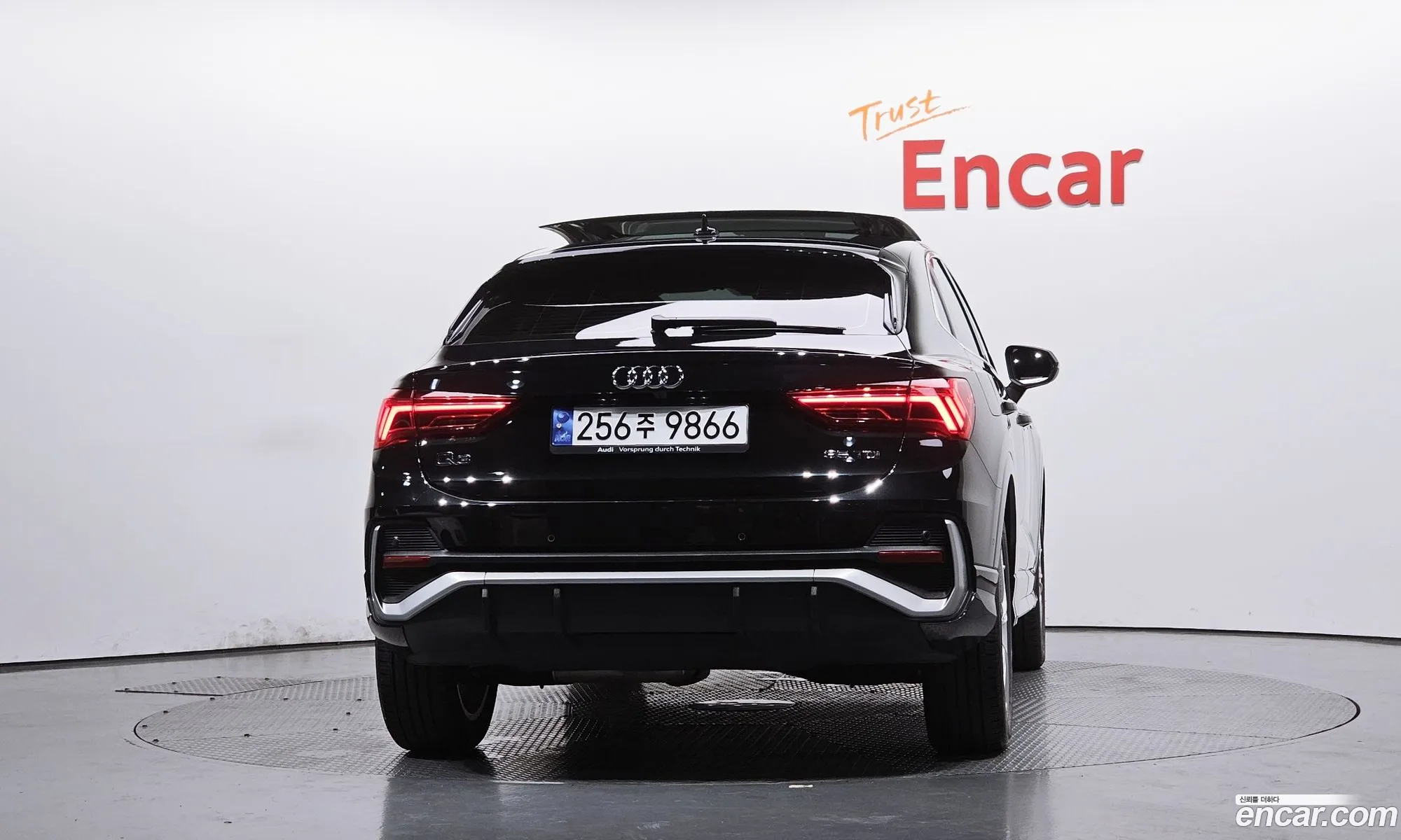 Audi Q3 2022 WAUZZZF30P1005221 — 3