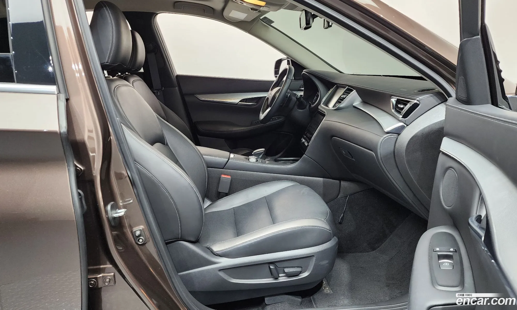 Infiniti QX50 2019 3PCAJ5M18KF139153 — 26