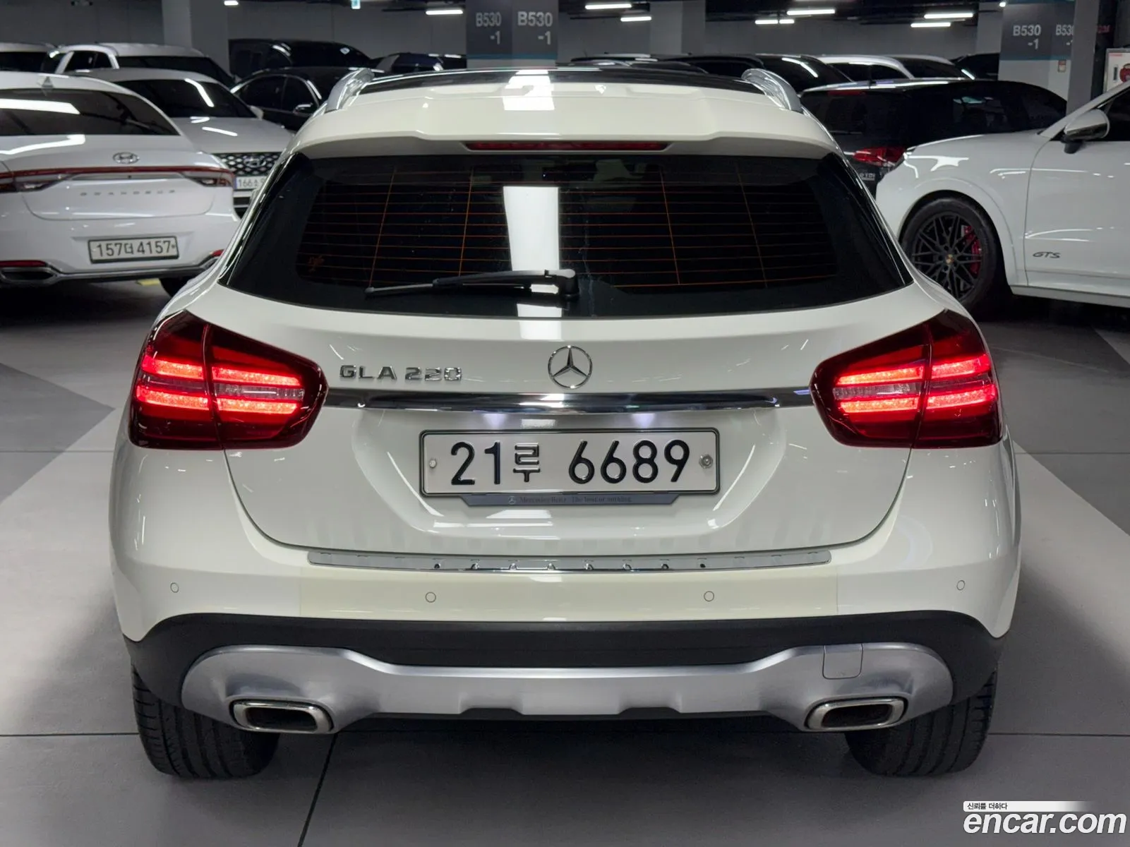 Mercedes-Benz GLA-Class X156 2017 — 13