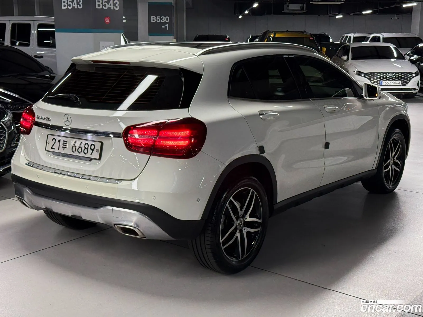 Mercedes-Benz GLA-Class X156 2017 — 17
