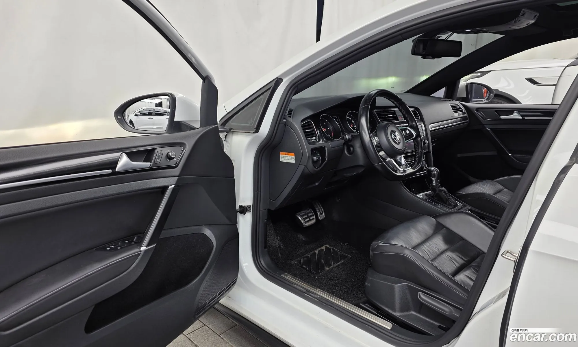 Volkswagen Golf 7th Gen 2014 — 12
