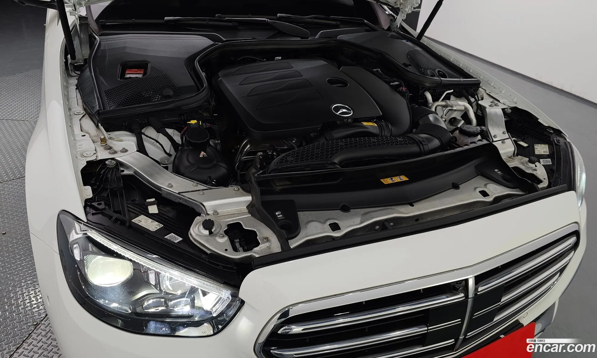 Mercedes-Benz E-Class W213 2022 — 19