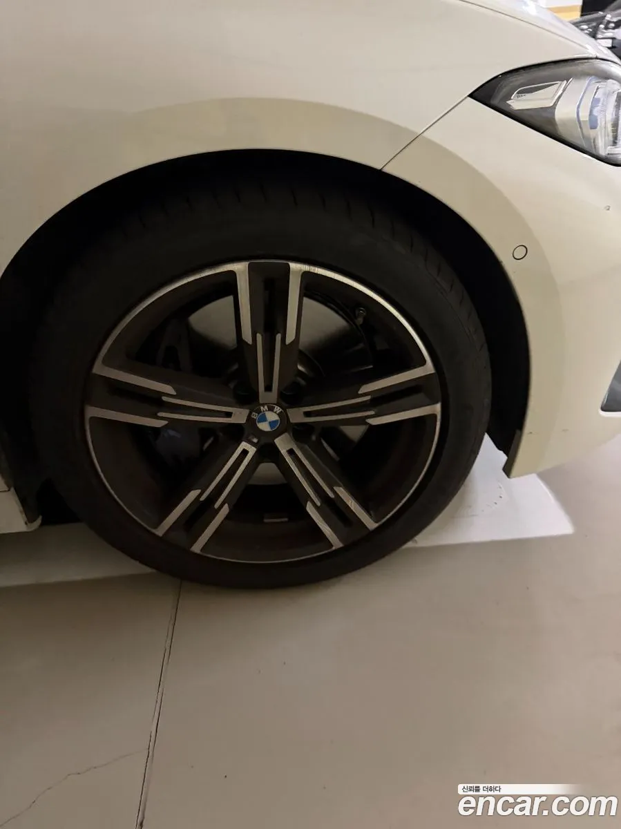 BMW 3 Series 2025 — 10