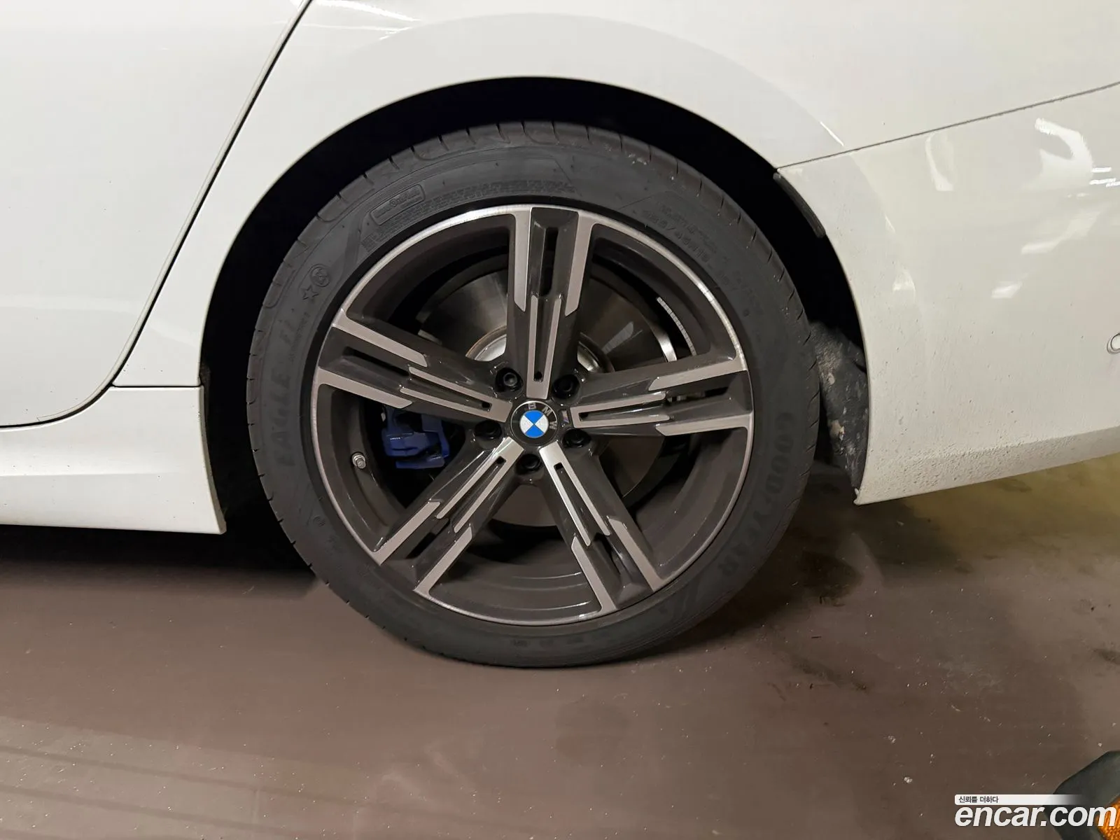 BMW 3 Series 2025 — 17