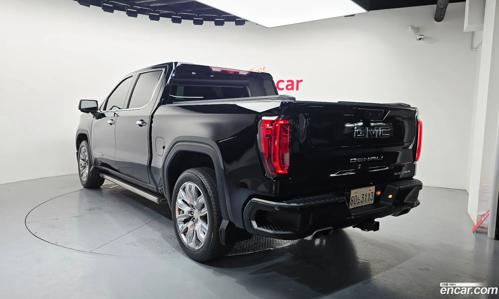 GMC Sierra 2023 — 17