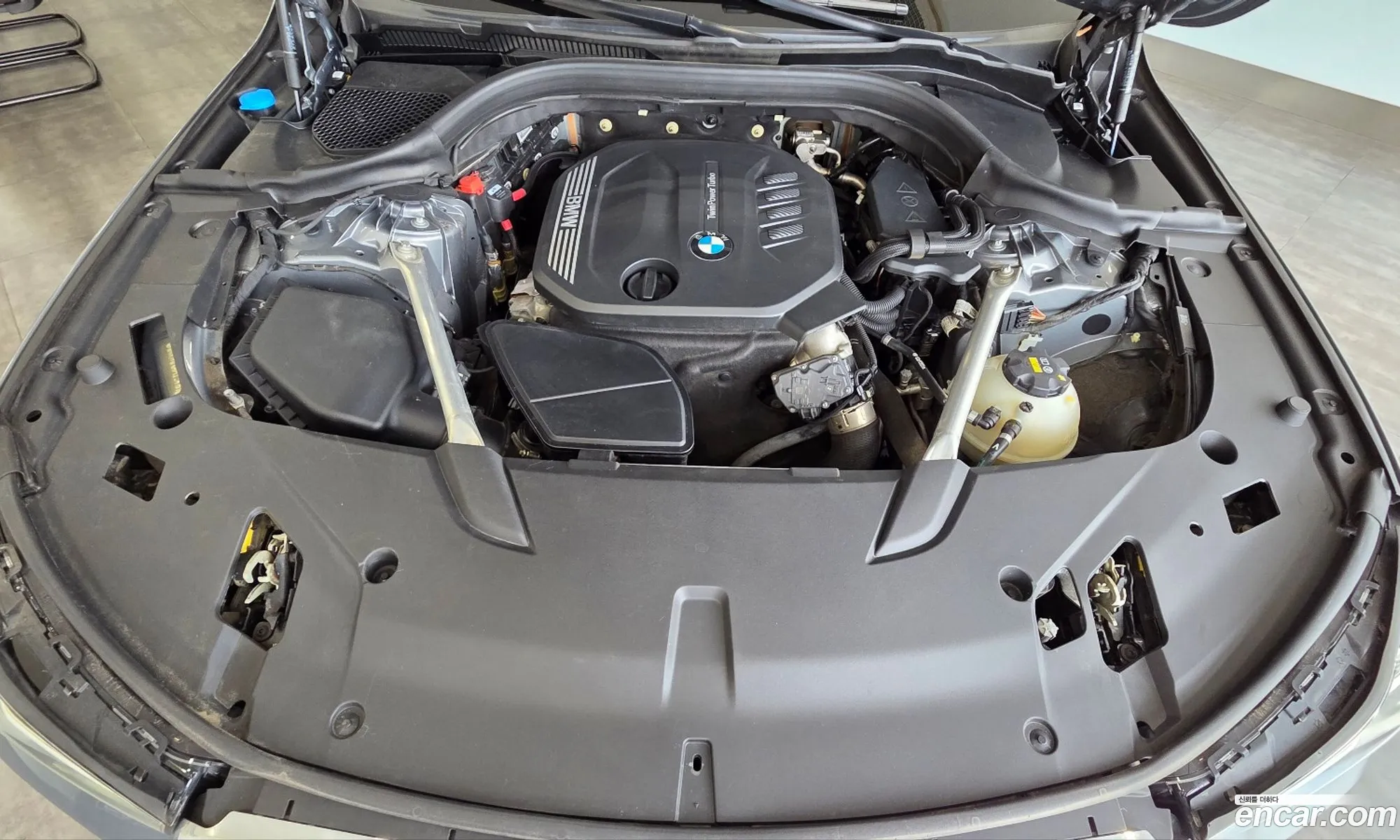 BMW 6 Series GT 2022 — 8