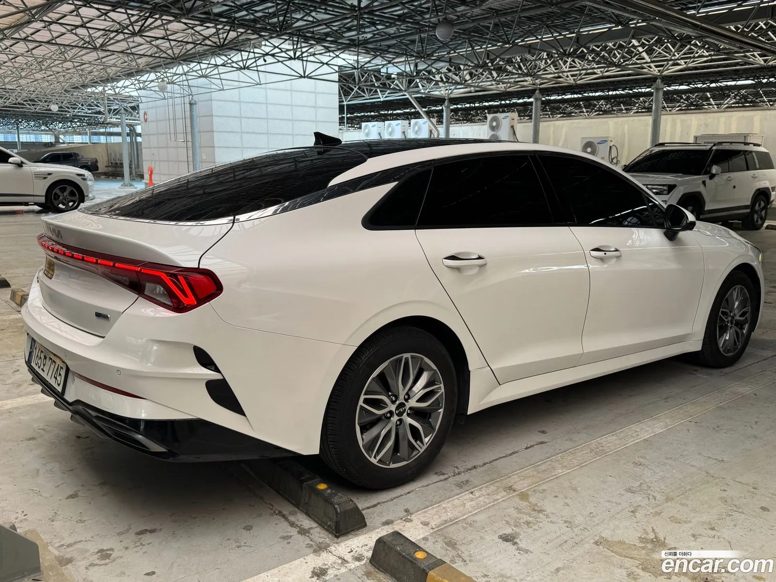 Kia K5 Hybrid 2021 — 4