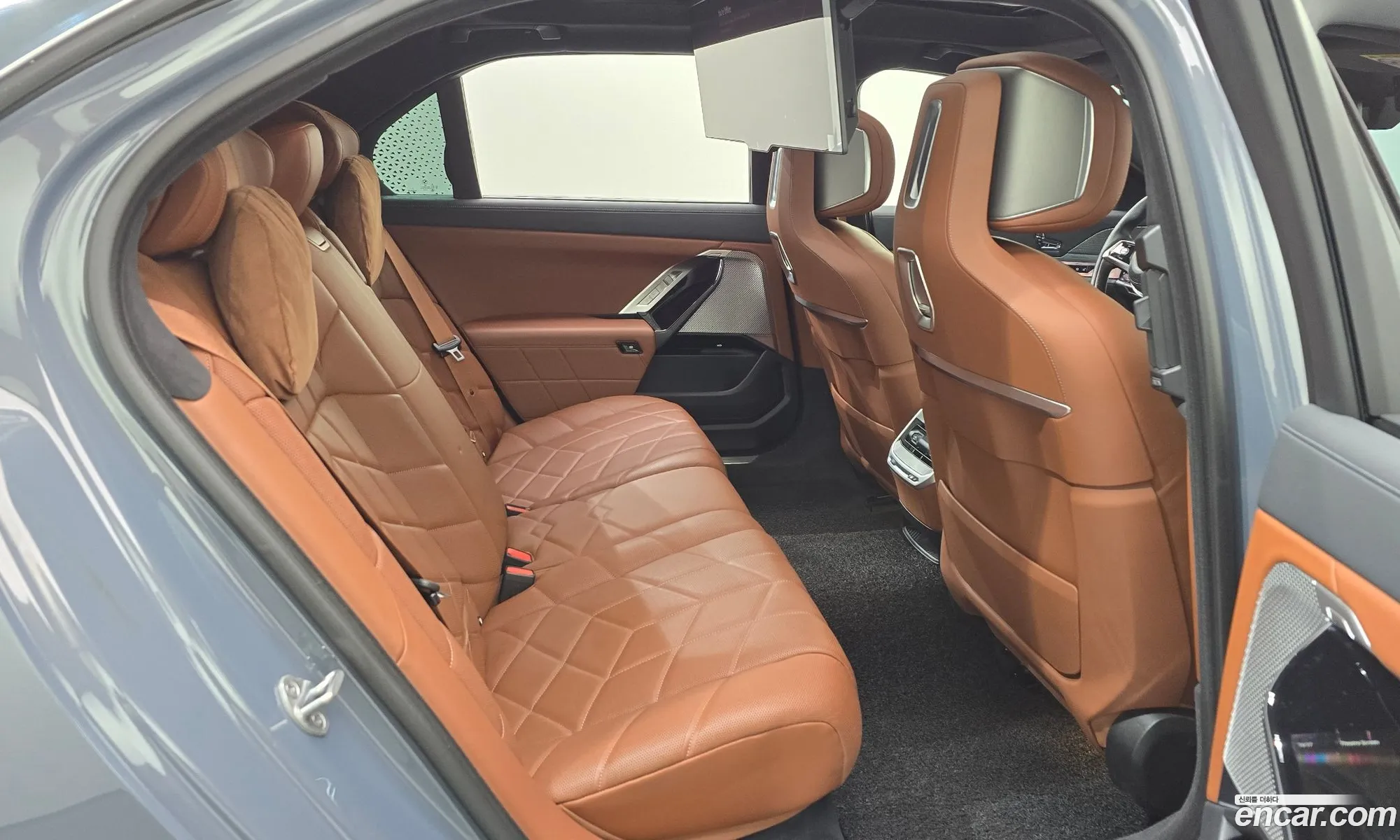 BMW 7 Series 2023 — 18
