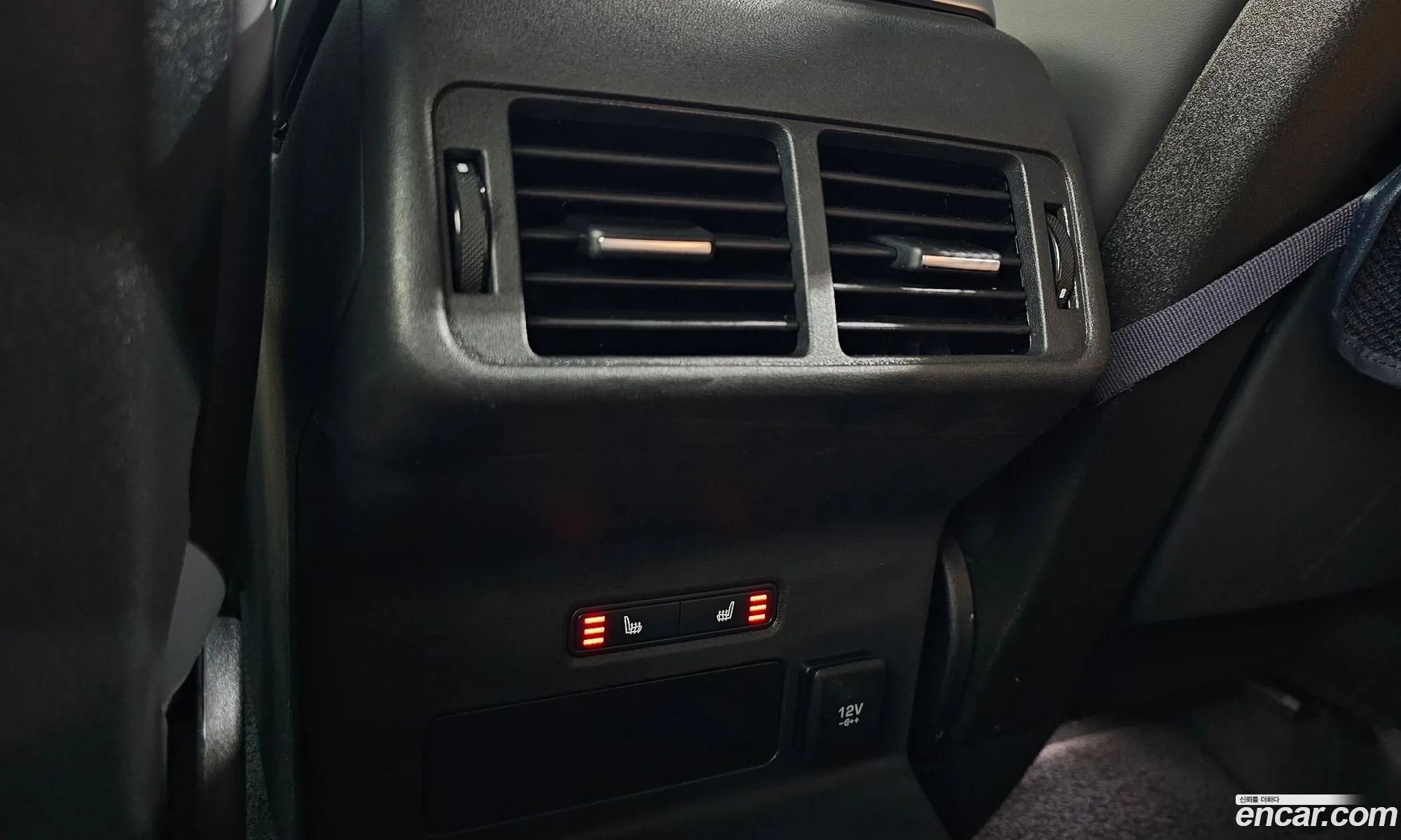 Land Rover Range Rover Velar 2019 SALYA2BK3KA201410 — 13