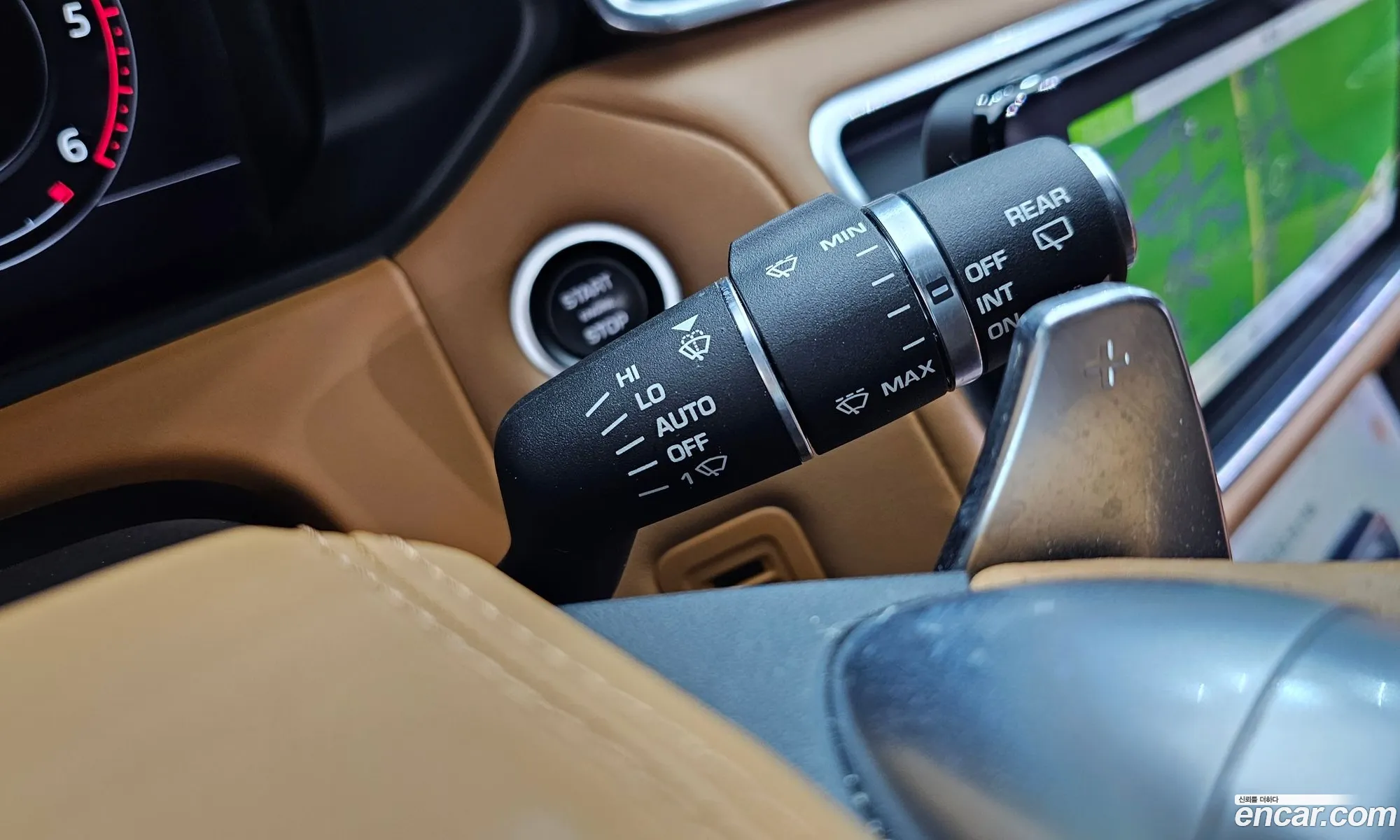 Land Rover Range Rover Velar 2019 SALYA2BK3KA201410 — 21