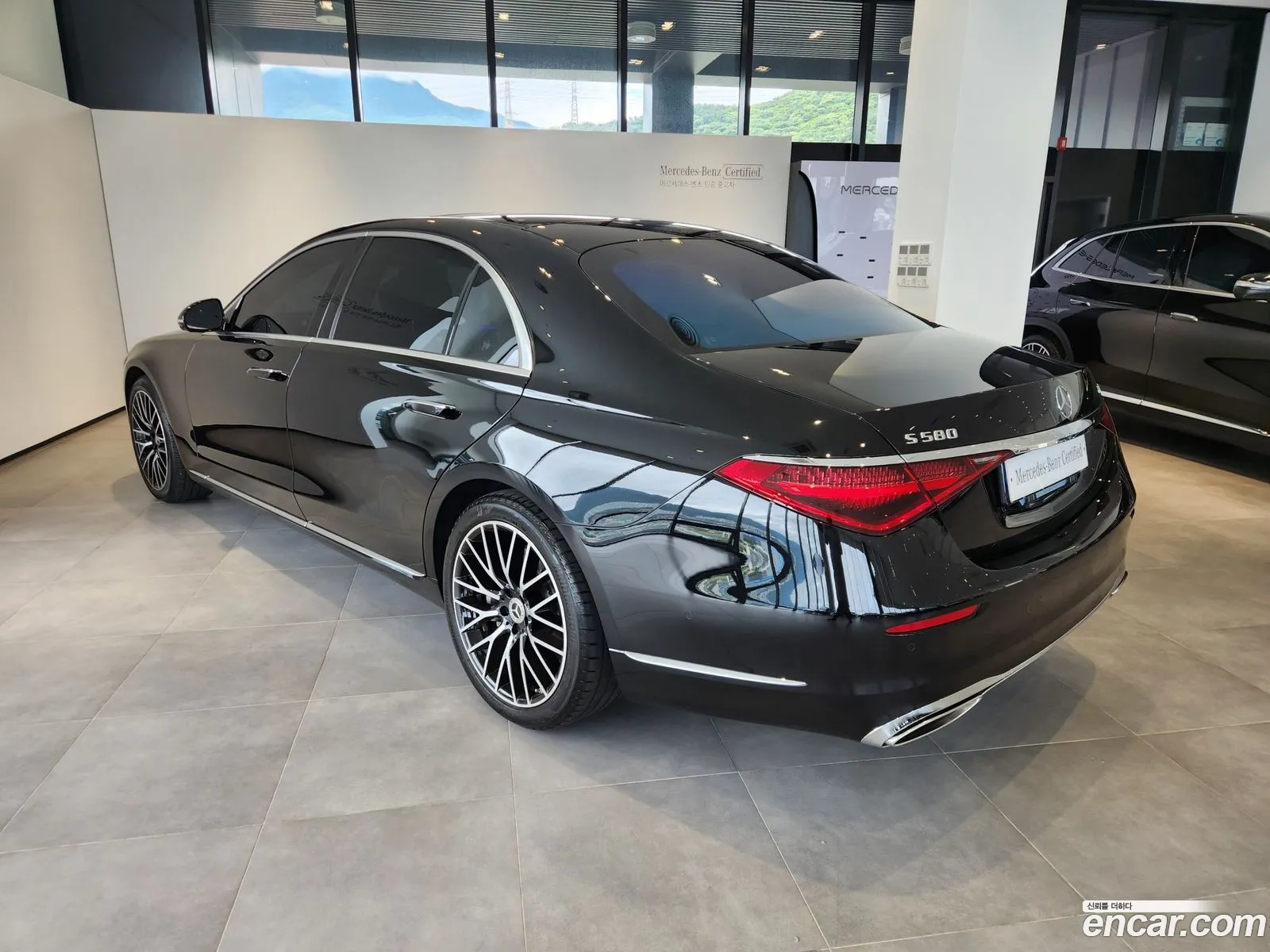 Mercedes-Benz S-Class W223 2025 — 19
