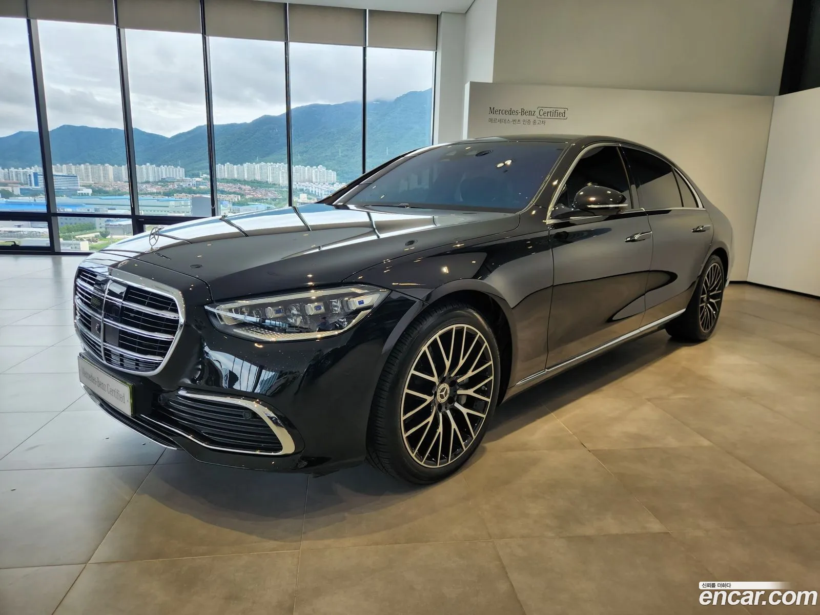 Mercedes-Benz S-Class W223 2025 — 18