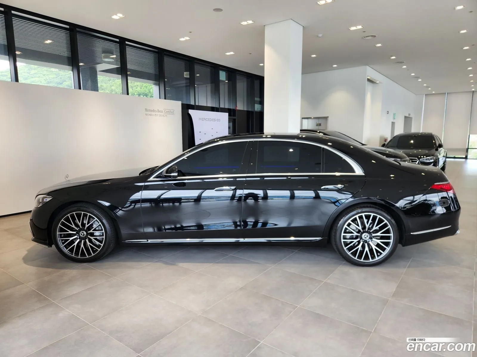 Mercedes-Benz S-Class W223 2025 — 11
