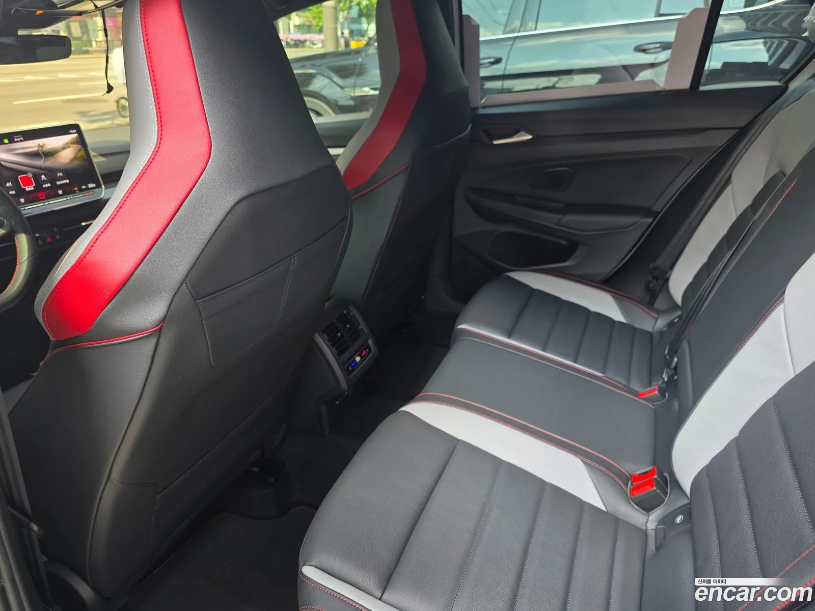 Volkswagen Golf 8th Gen 2026 — 11
