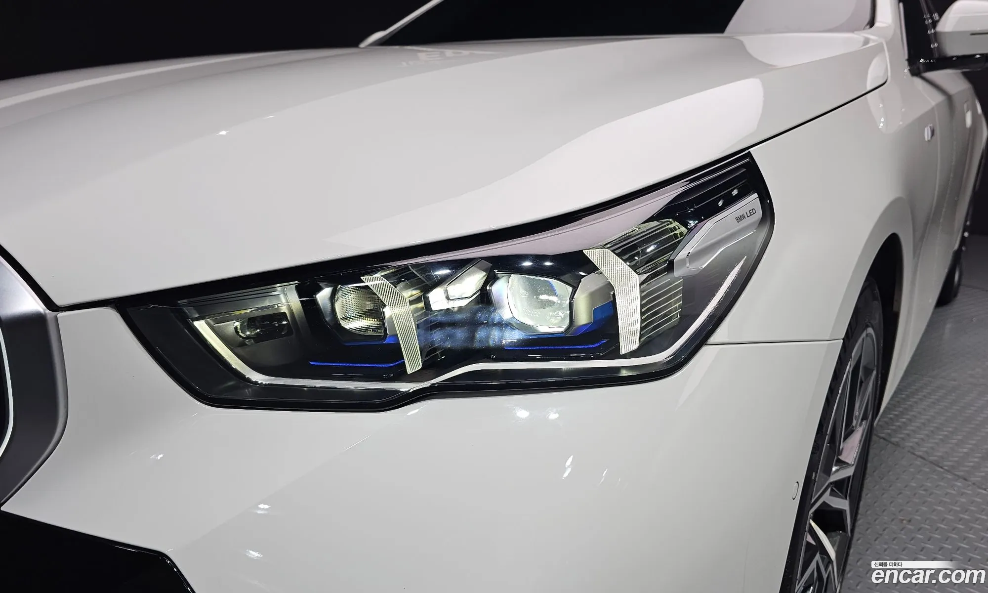 BMW 5 Series 2024 — 16