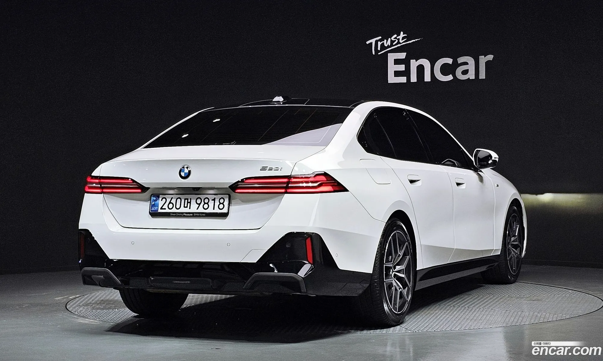 BMW 5 Series 2024 — 23