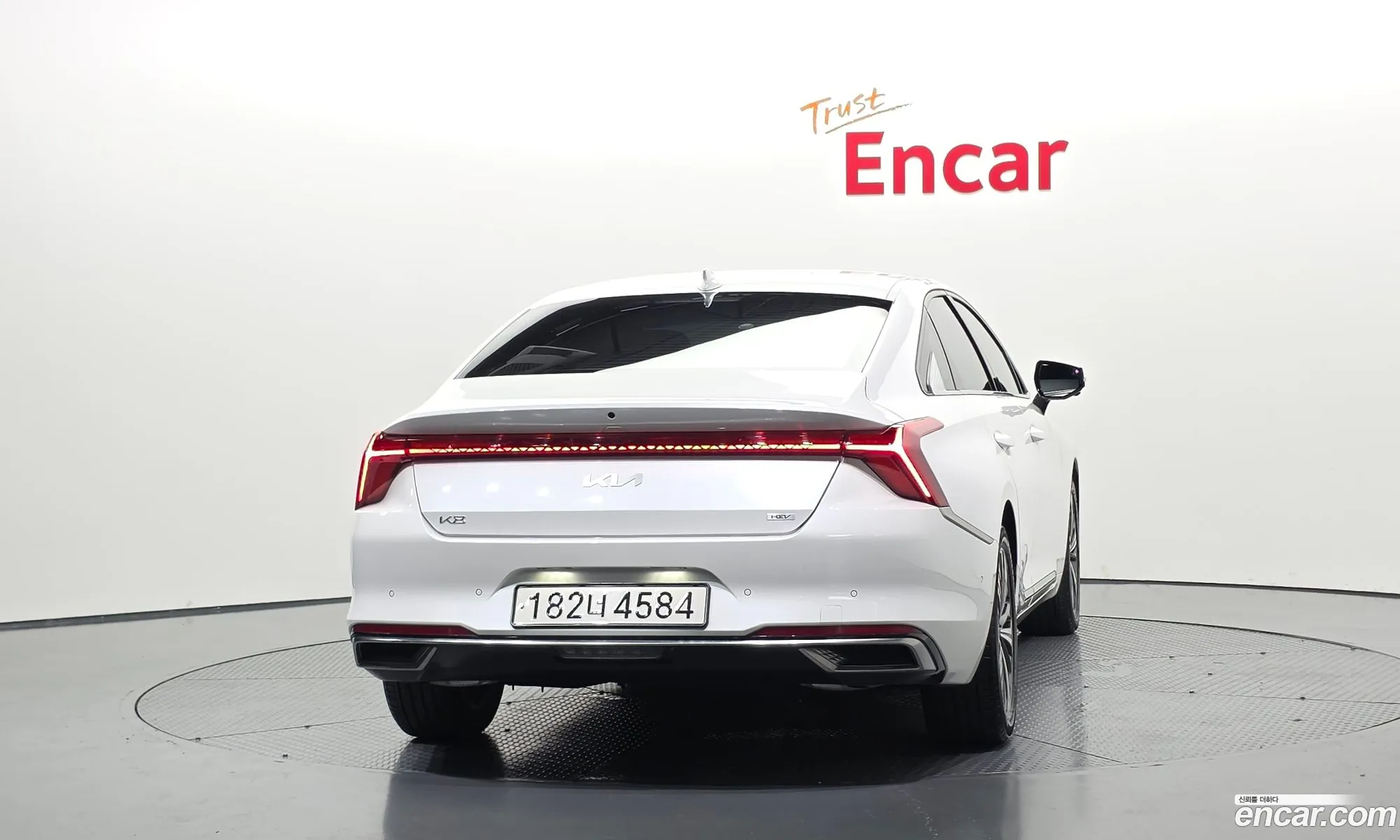 Kia K8 Hybrid 2023 — 2
