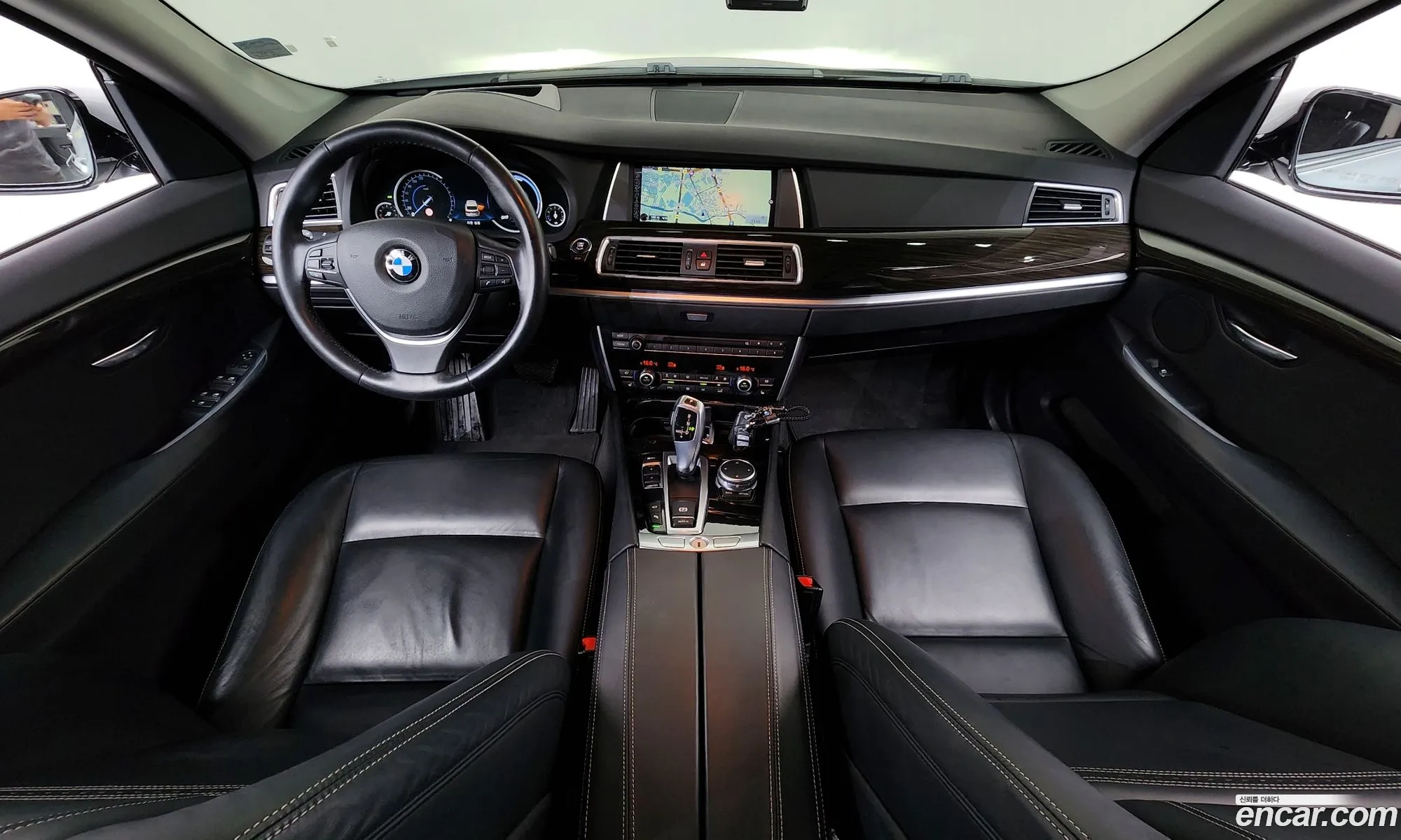 BMW 5 Series GT 2015 WBA5N2103FD498677 — 4