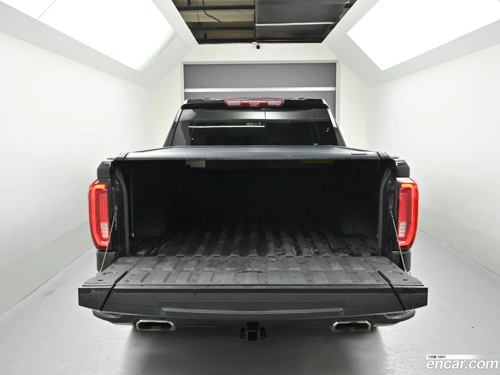 GMC Sierra 2023 — 17