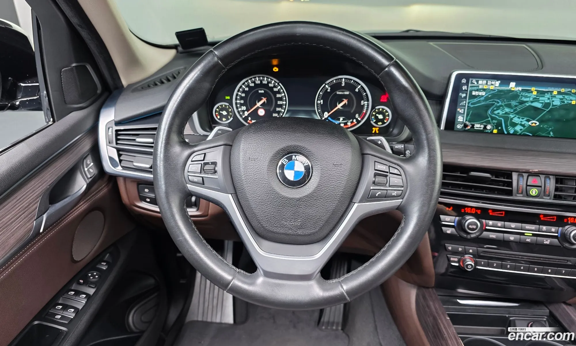 BMW X5 2017 — 17