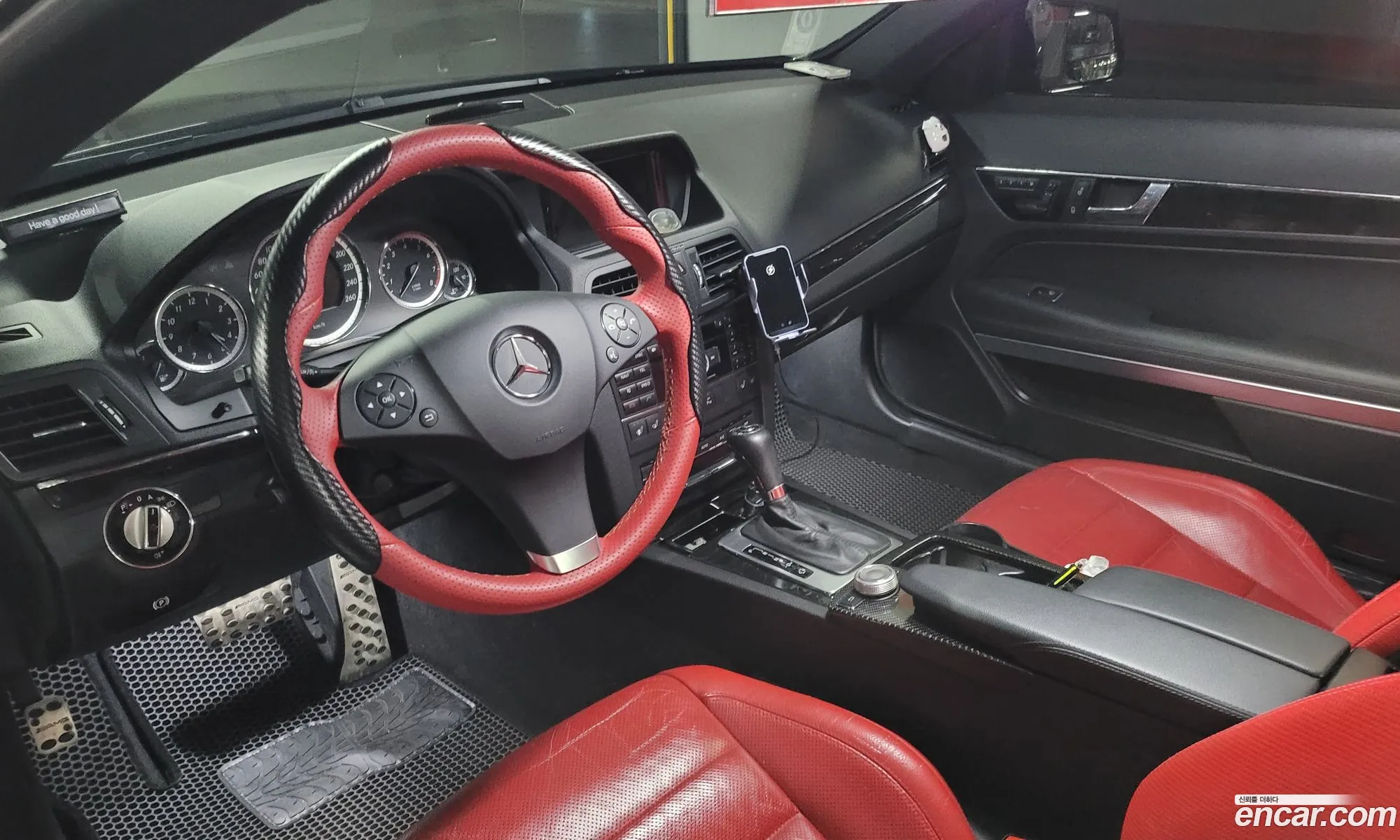 Mercedes-Benz E-Class W212 2009 — 17