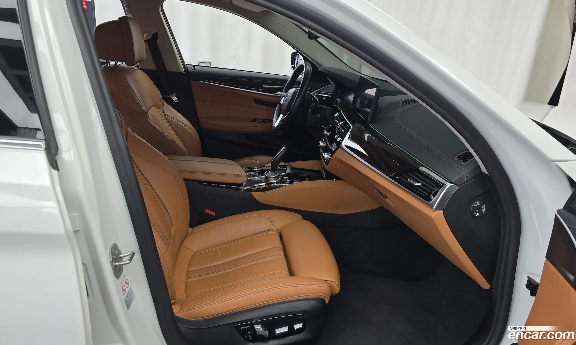 BMW 5 Series 2021 — 26