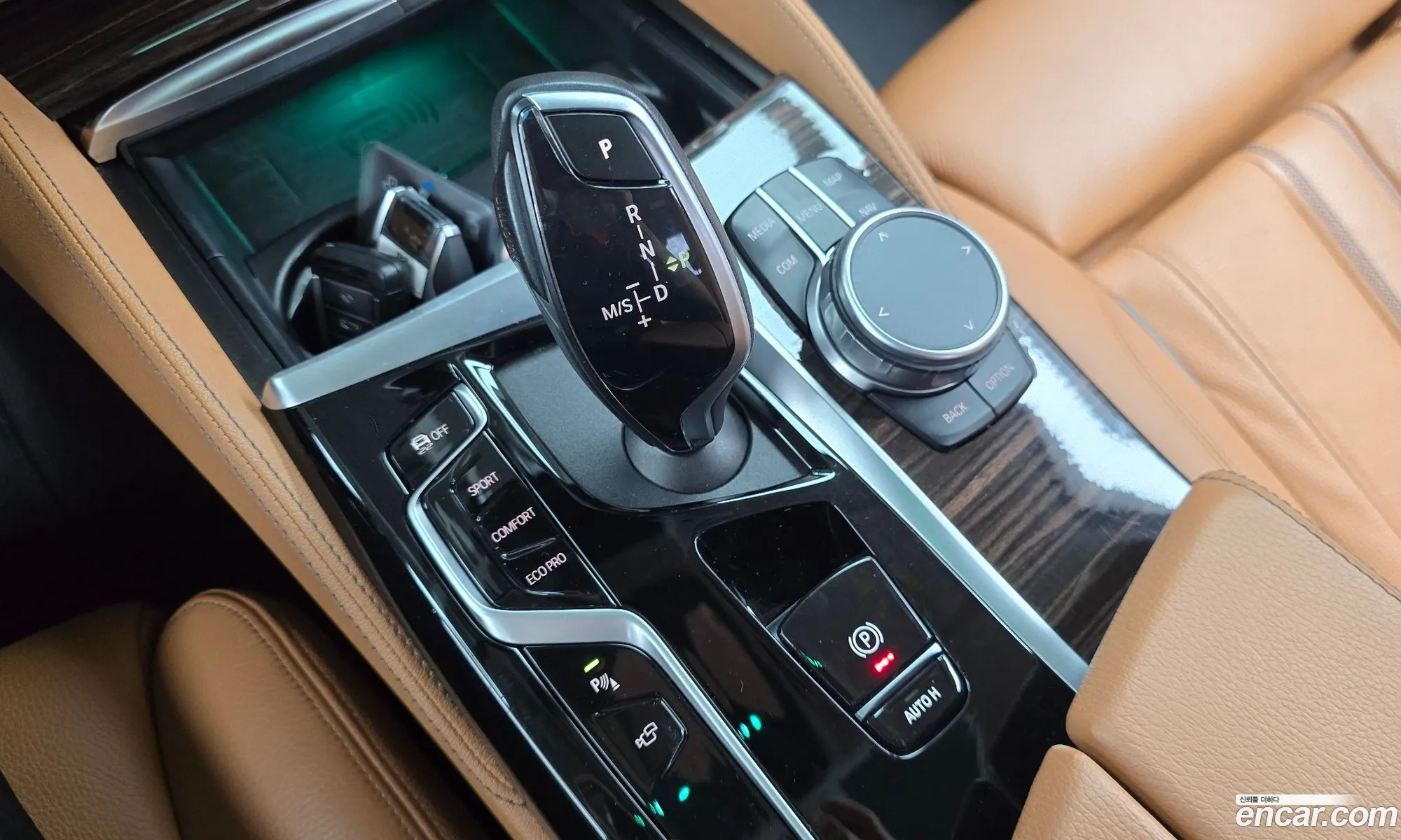 BMW 5 Series 2021 — 17